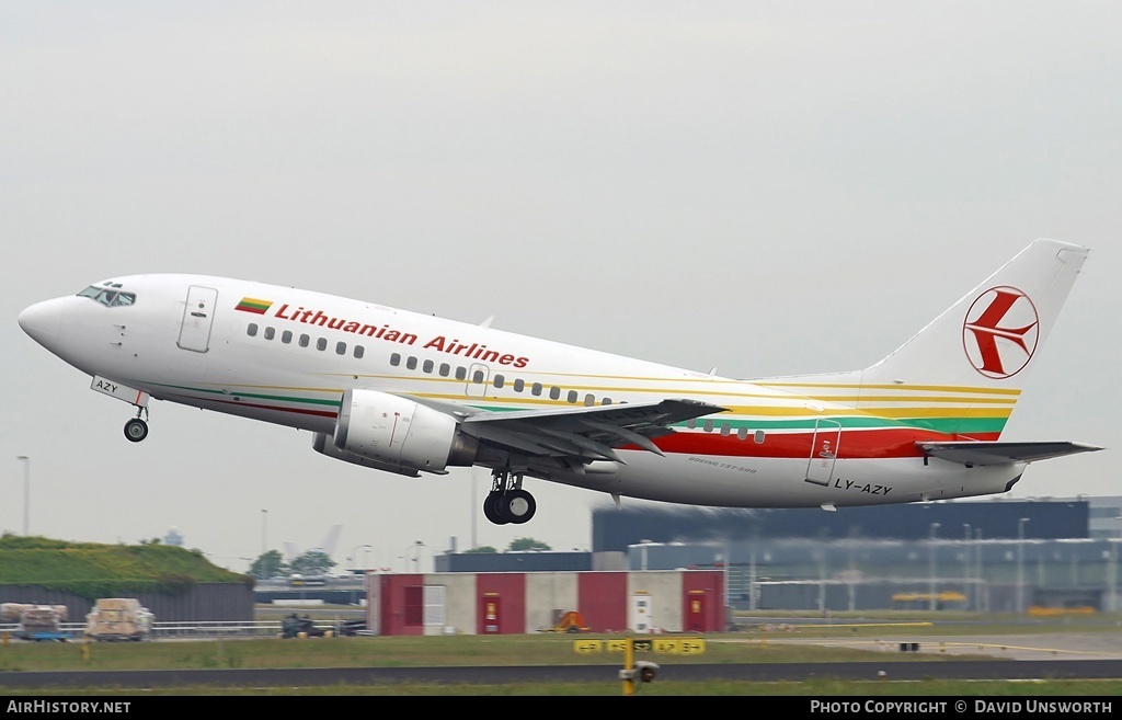 Aircraft Photo of LY-AZY | Boeing 737-548 | Lithuanian Airlines | AirHistory.net #305574