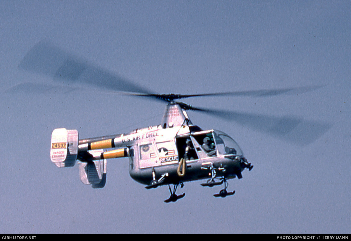 Aircraft Photo of 62-4537 / 24537 | Kaman HH-43F Huskie | USA - Air Force | AirHistory.net #305625