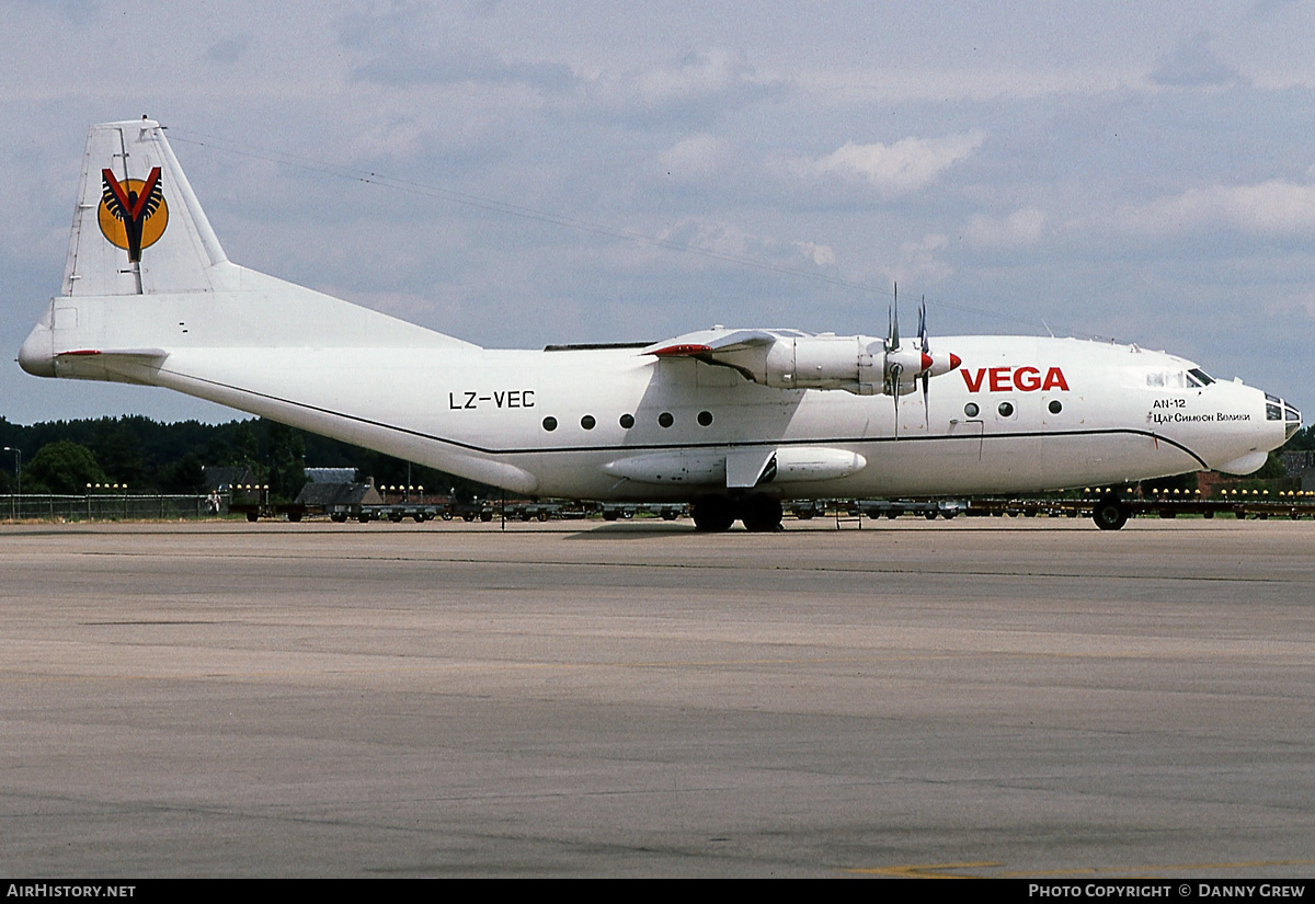 Aircraft Photo of LZ-VEC | Antonov An-12BP | Vega Airlines | AirHistory.net #305635
