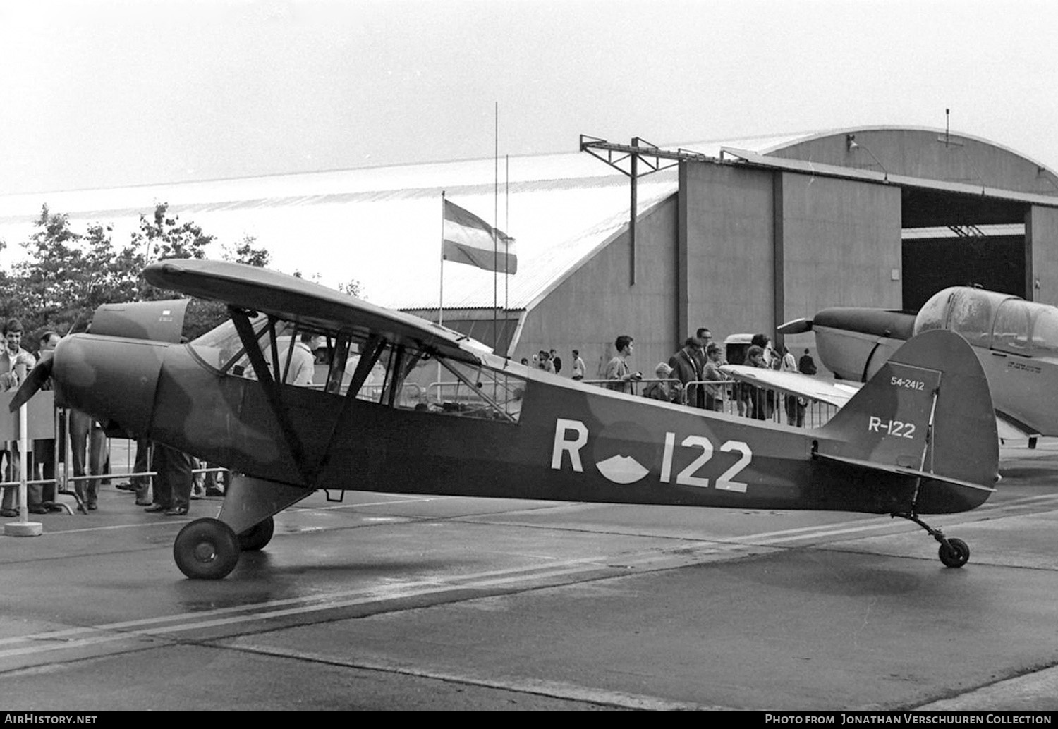 Aircraft Photo of R-122 / 54-3812 | Piper L-21B Super Cub | Netherlands - Air Force | AirHistory.net #305652