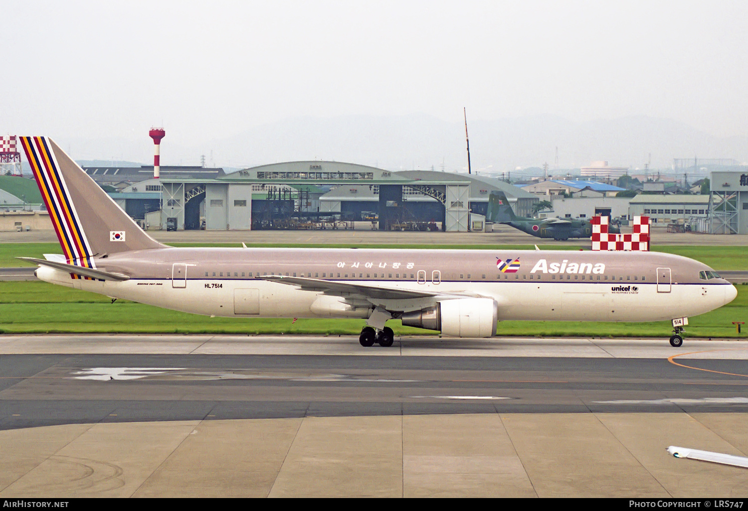 Aircraft Photo of HL7514 | Boeing 767-38E | Asiana Airlines | AirHistory.net #305673