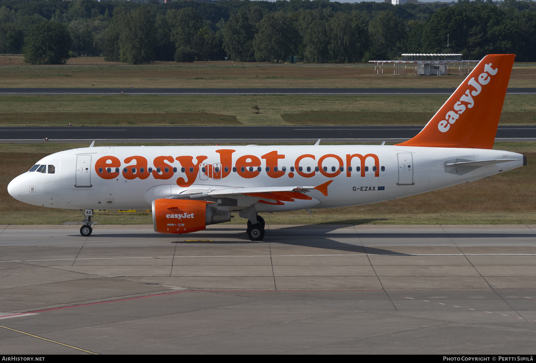 Aircraft Photo of G-EZAX | Airbus A319-111 | EasyJet | AirHistory.net #305705