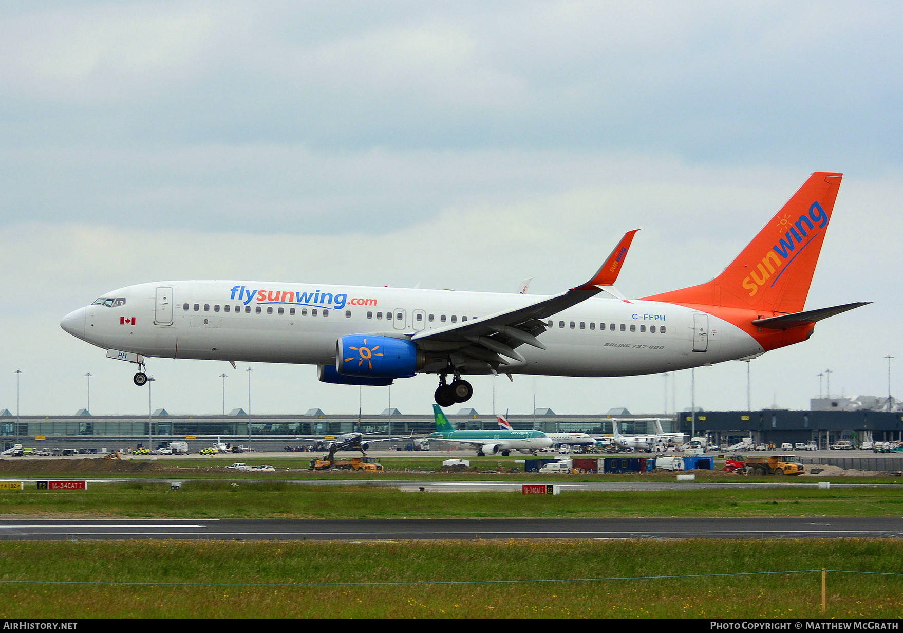 Aircraft Photo of C-FFPH | Boeing 737-81D | Sunwing Airlines | AirHistory.net #305870
