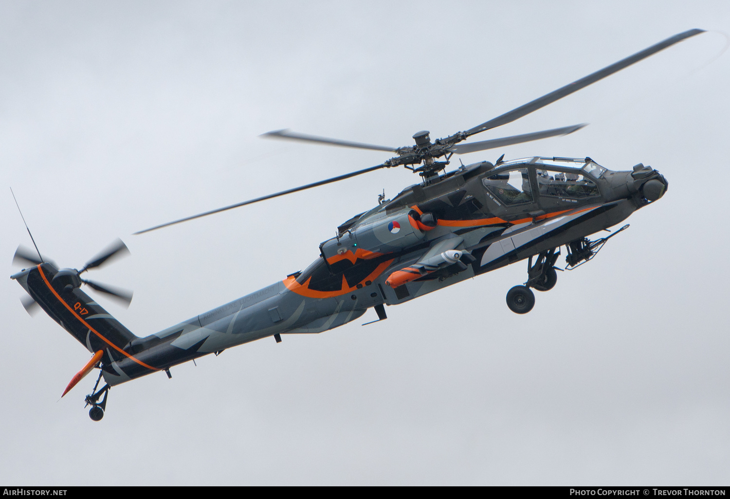 Aircraft Photo of Q-17 | Boeing AH-64D Apache Longbow | Netherlands - Air Force | AirHistory.net #305876