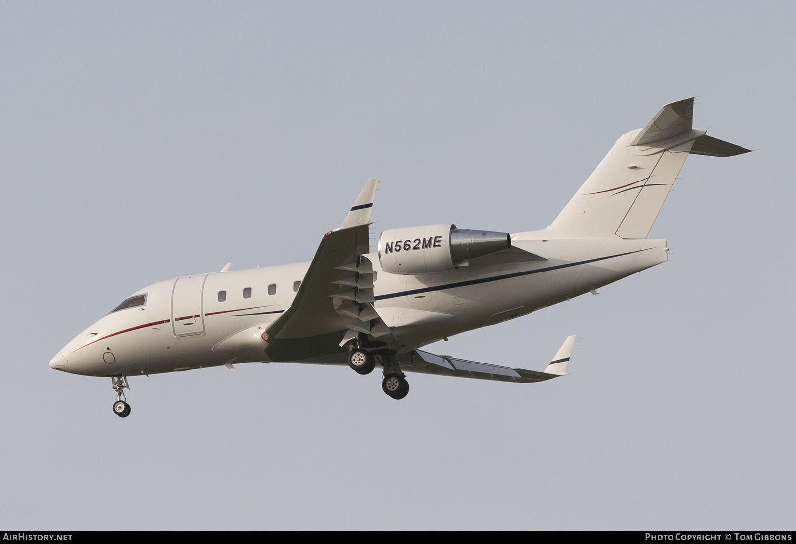 Aircraft Photo of N562ME | Bombardier Challenger 604 (CL-600-2B16) | AirHistory.net #305885