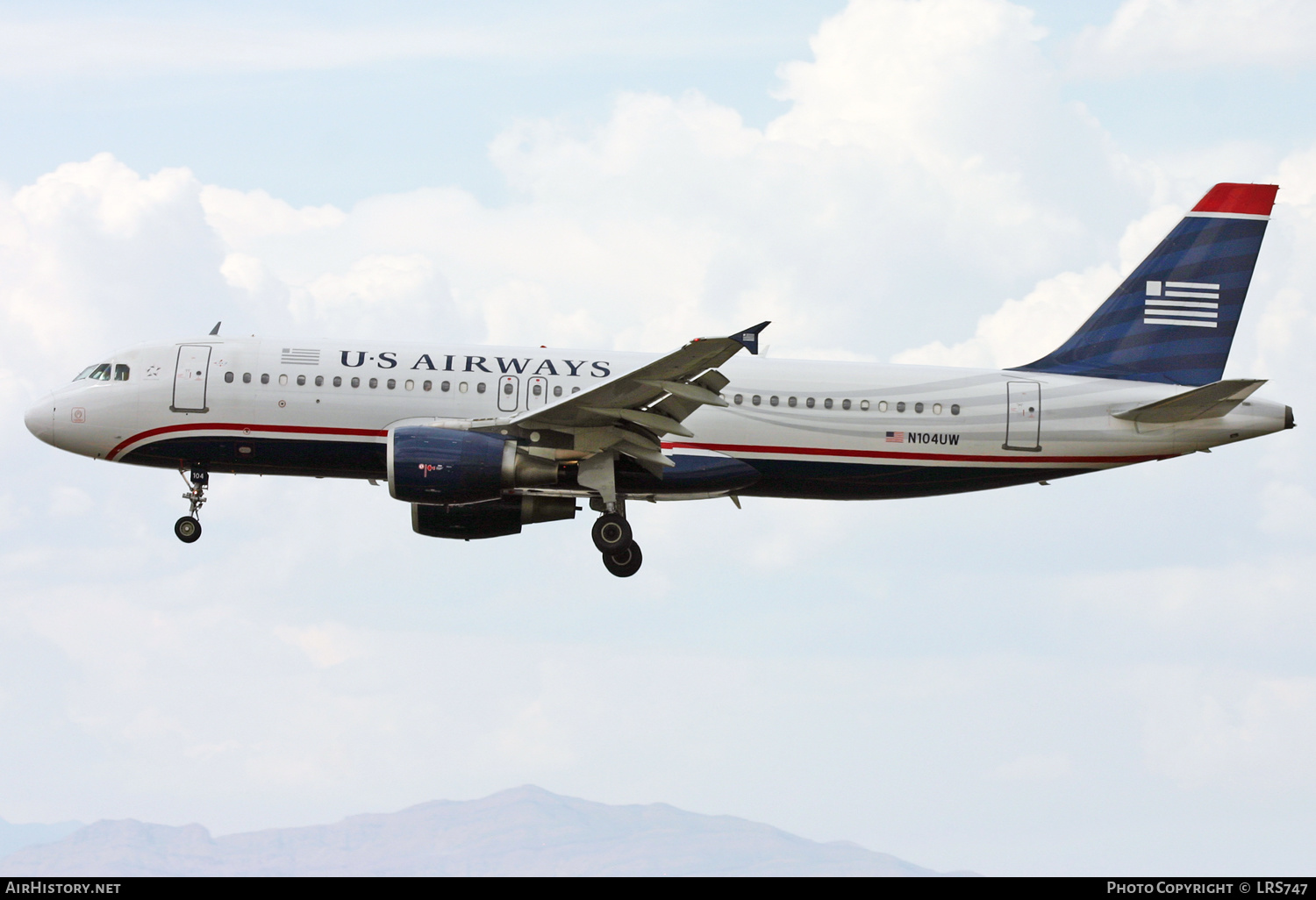 Aircraft Photo of N104UW | Airbus A320-214 | US Airways | AirHistory.net #306037