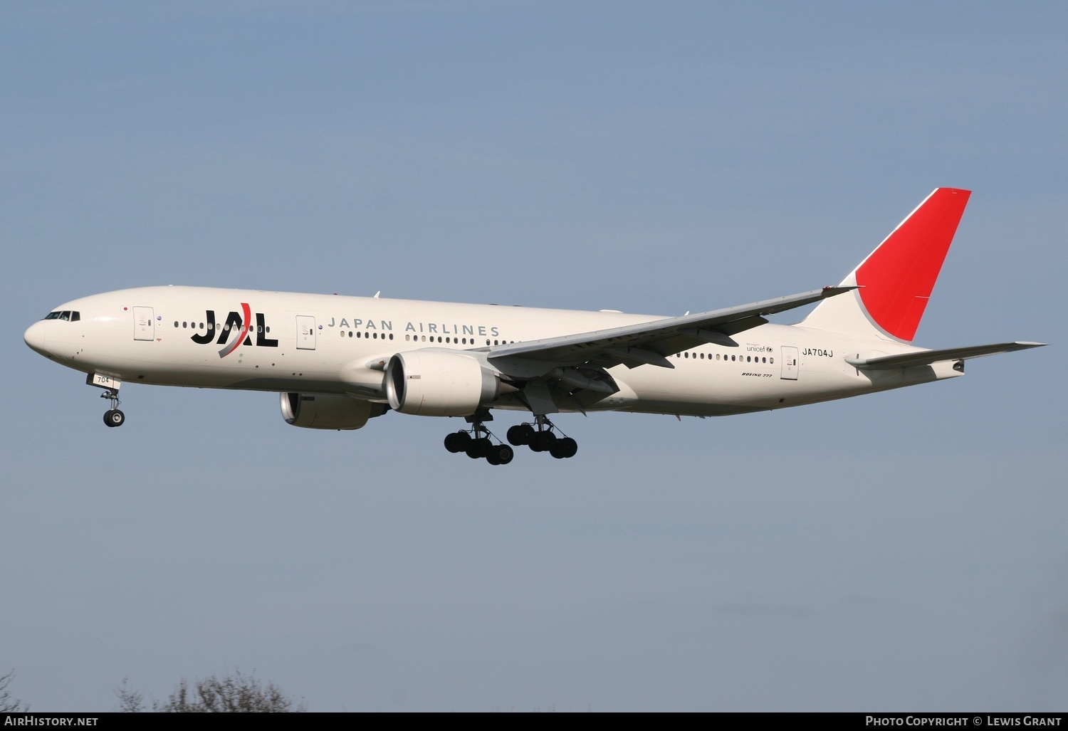 Aircraft Photo of JA704J | Boeing 777-246/ER | Japan Airlines - JAL | AirHistory.net #306123