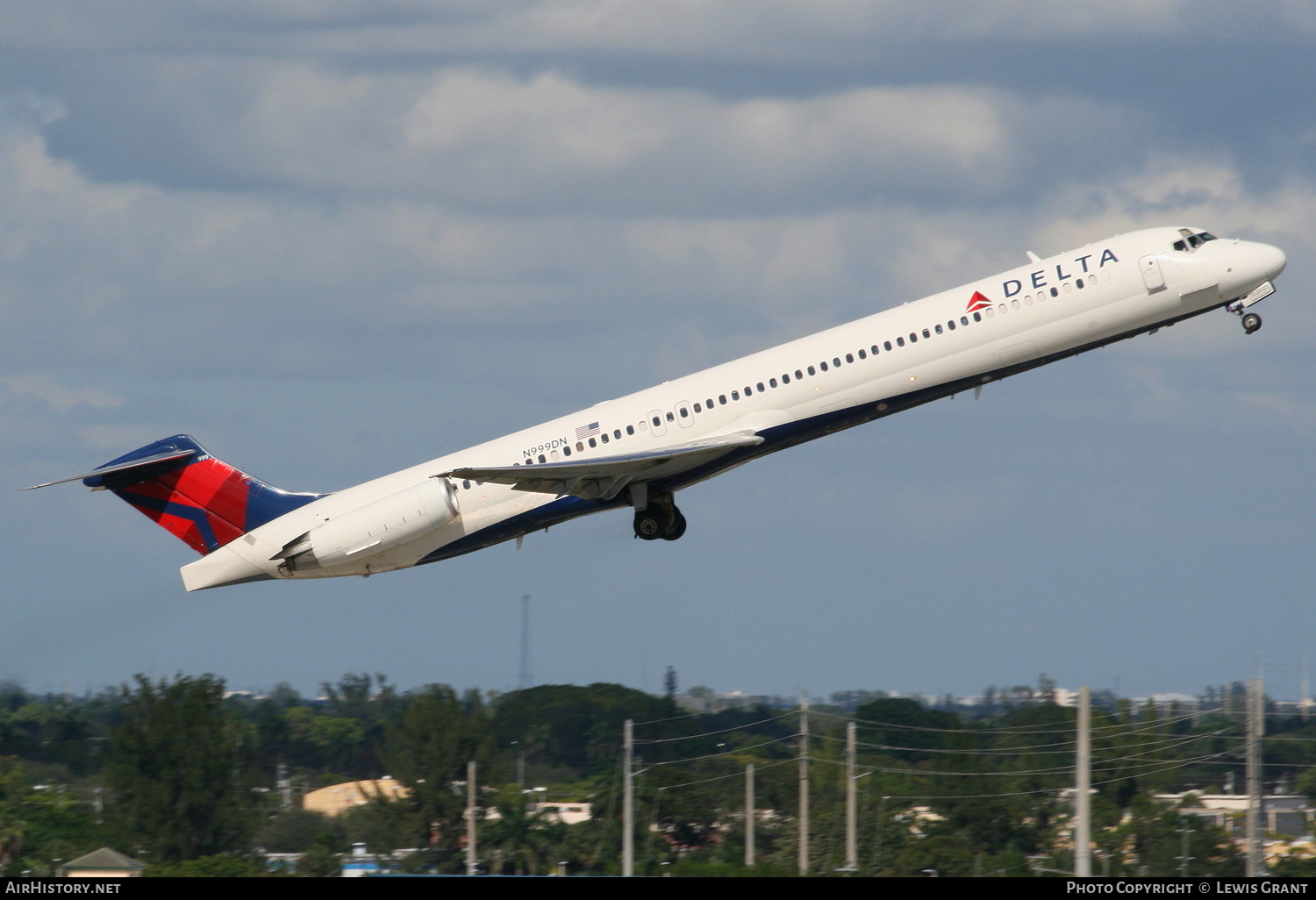 Aircraft Photo of N999DN | McDonnell Douglas MD-88 | Delta Air Lines | AirHistory.net #306233