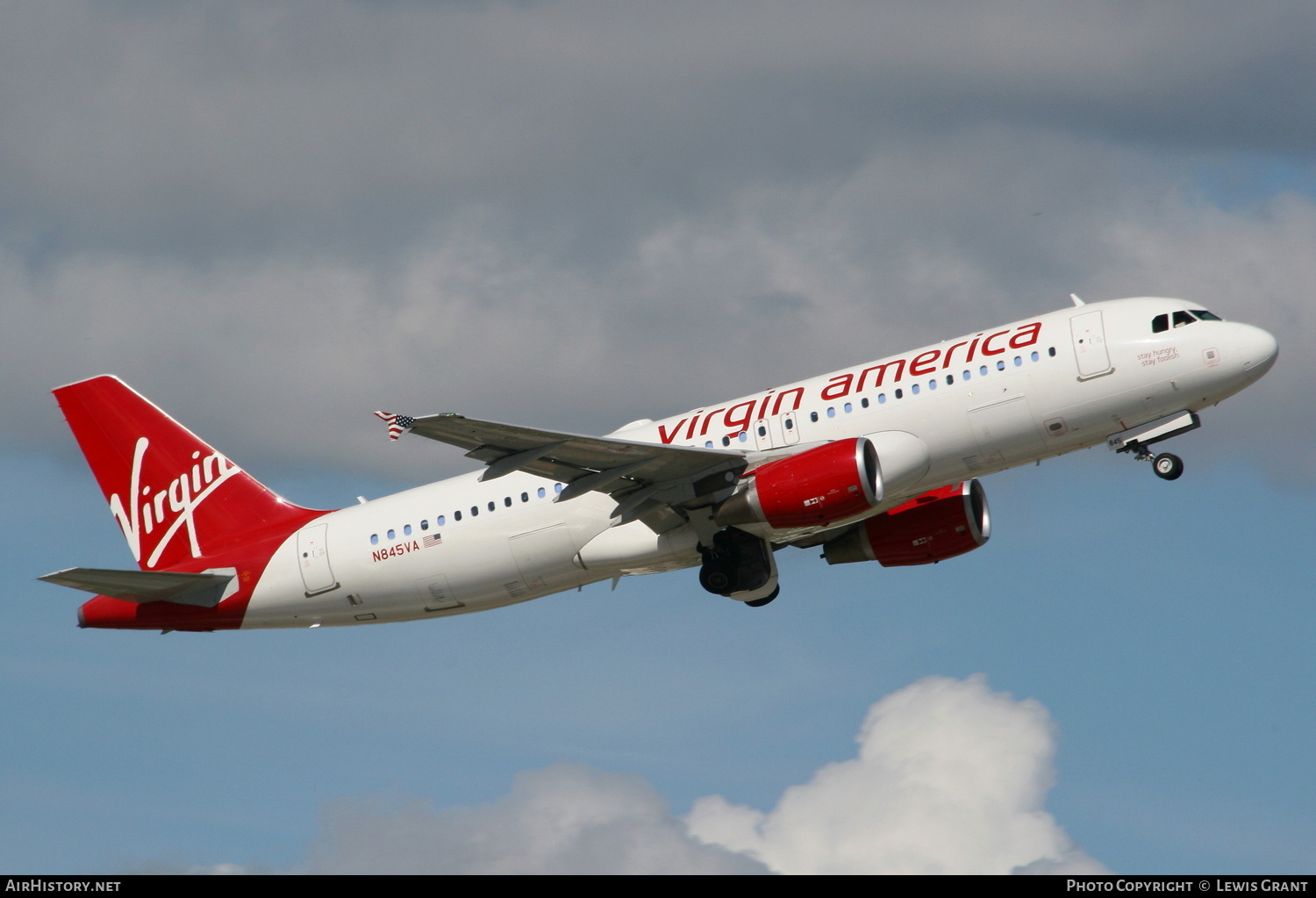 Aircraft Photo of N845VA | Airbus A320-214 | Virgin America | AirHistory.net #306235