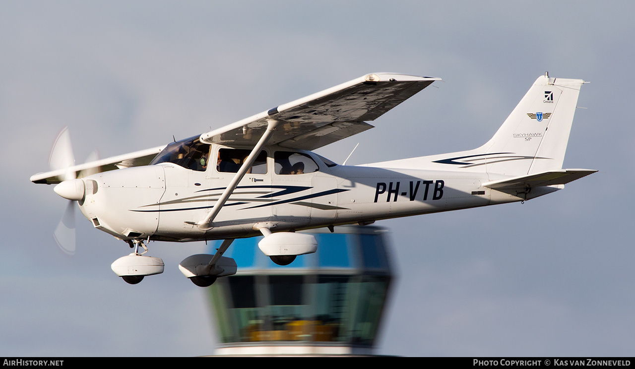 Aircraft Photo of PH-VTB | Cessna 172S Skyhawk SP | Vliegclub Teuge | AirHistory.net #306269