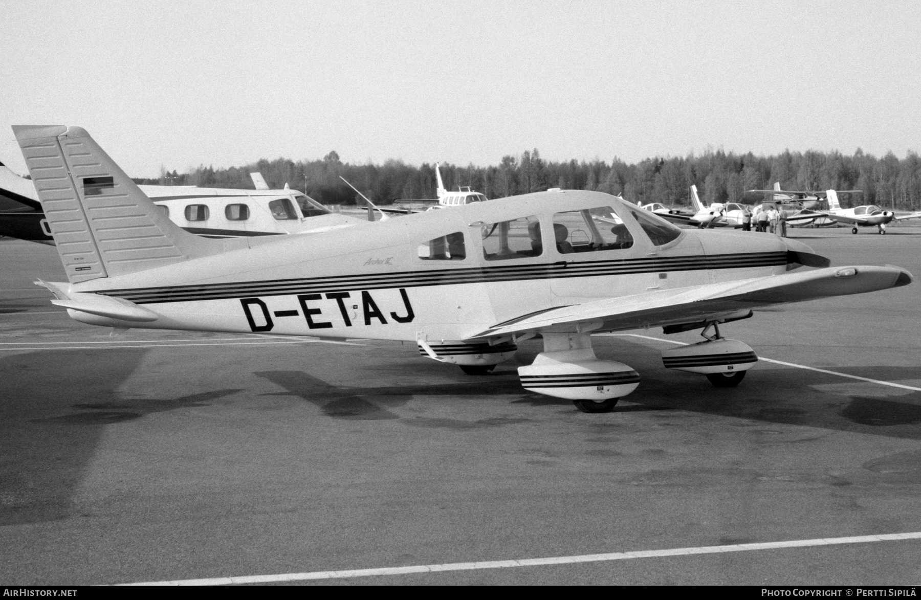 Aircraft Photo of D-ETAJ | Piper PA-28-181 Cherokee Archer II | AirHistory.net #306316