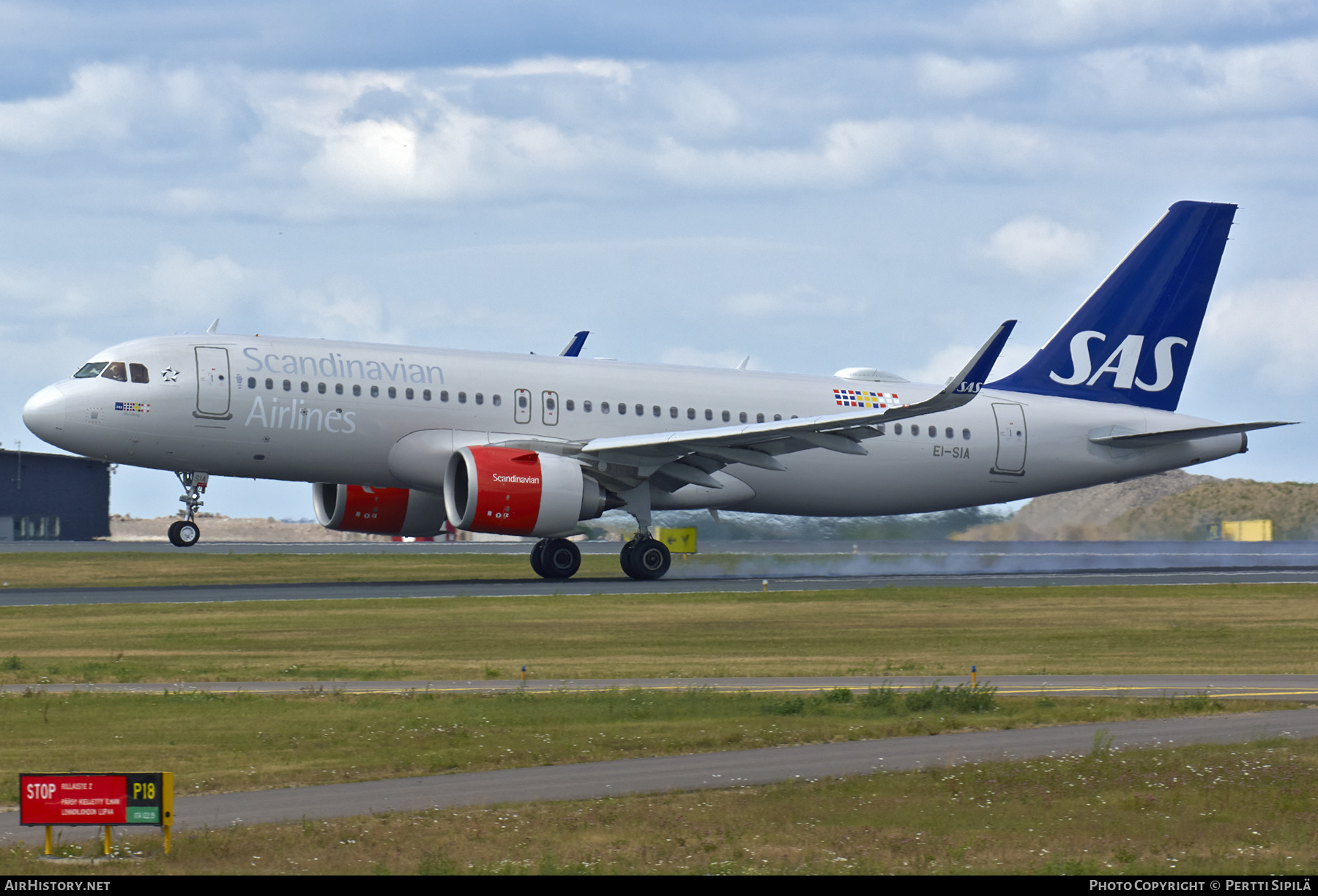 Aircraft Photo of EI-SIA | Airbus A320-251N | Scandinavian Airlines - SAS | AirHistory.net #306584