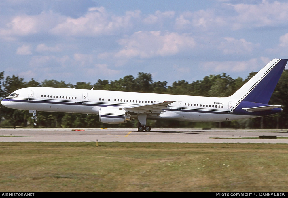Aircraft Photo of N757BJ | Boeing 757-236 | AirHistory.net #306685