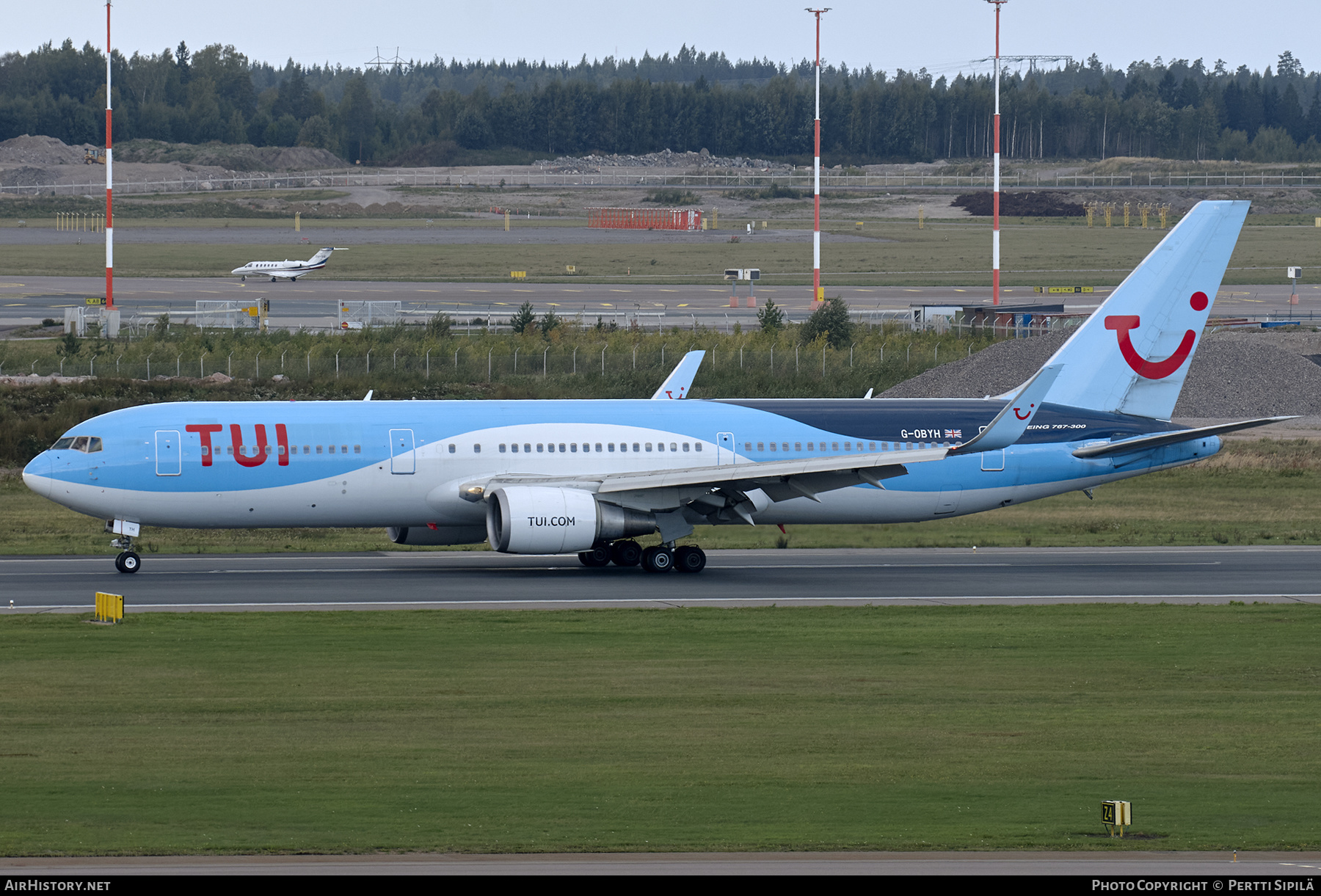 Aircraft Photo of G-OBYH | Boeing 767-304/ER | TUI | AirHistory.net #306739