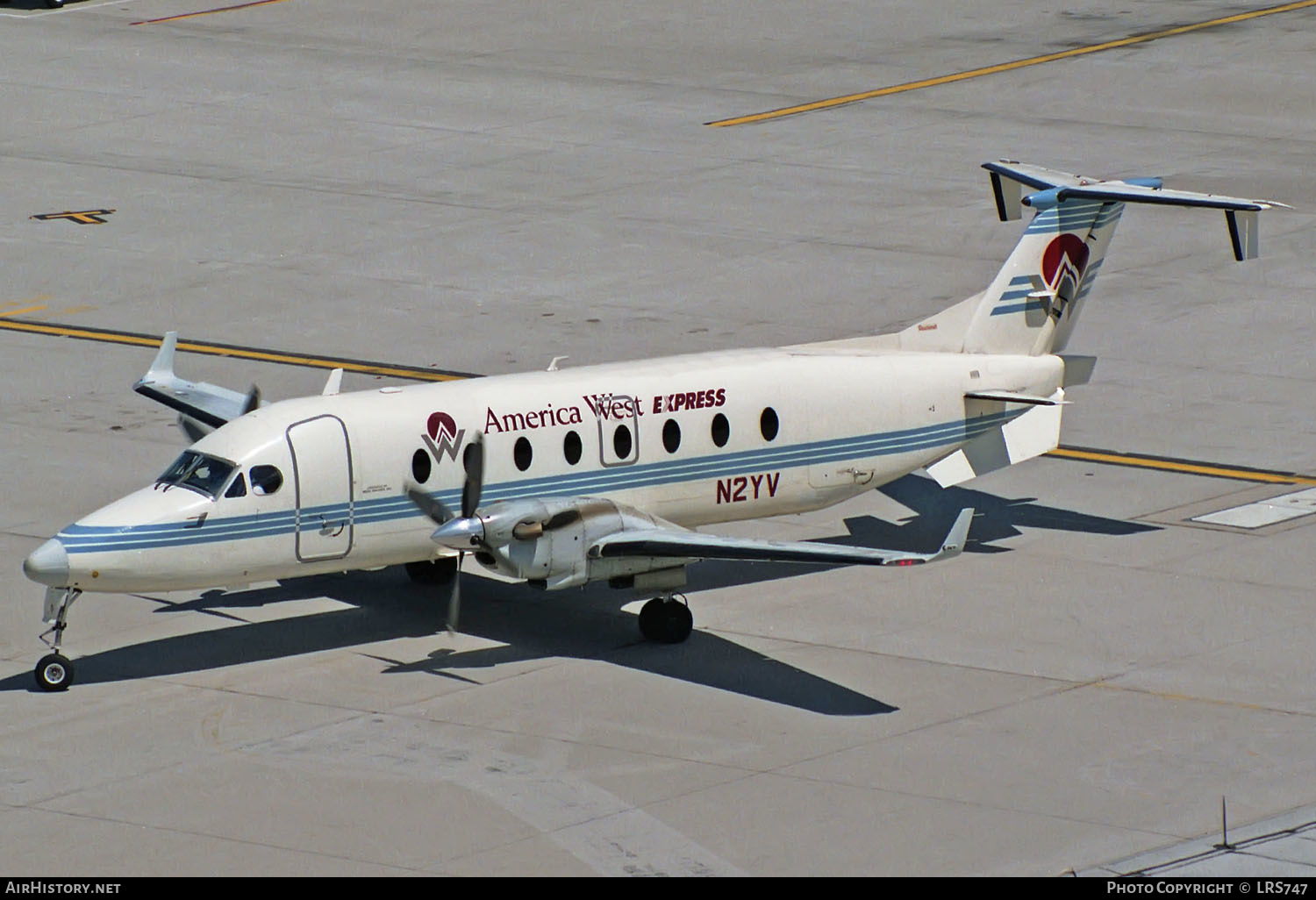 Aircraft Photo of N2YV | Beech 1900D | America West Express | AirHistory.net #306817