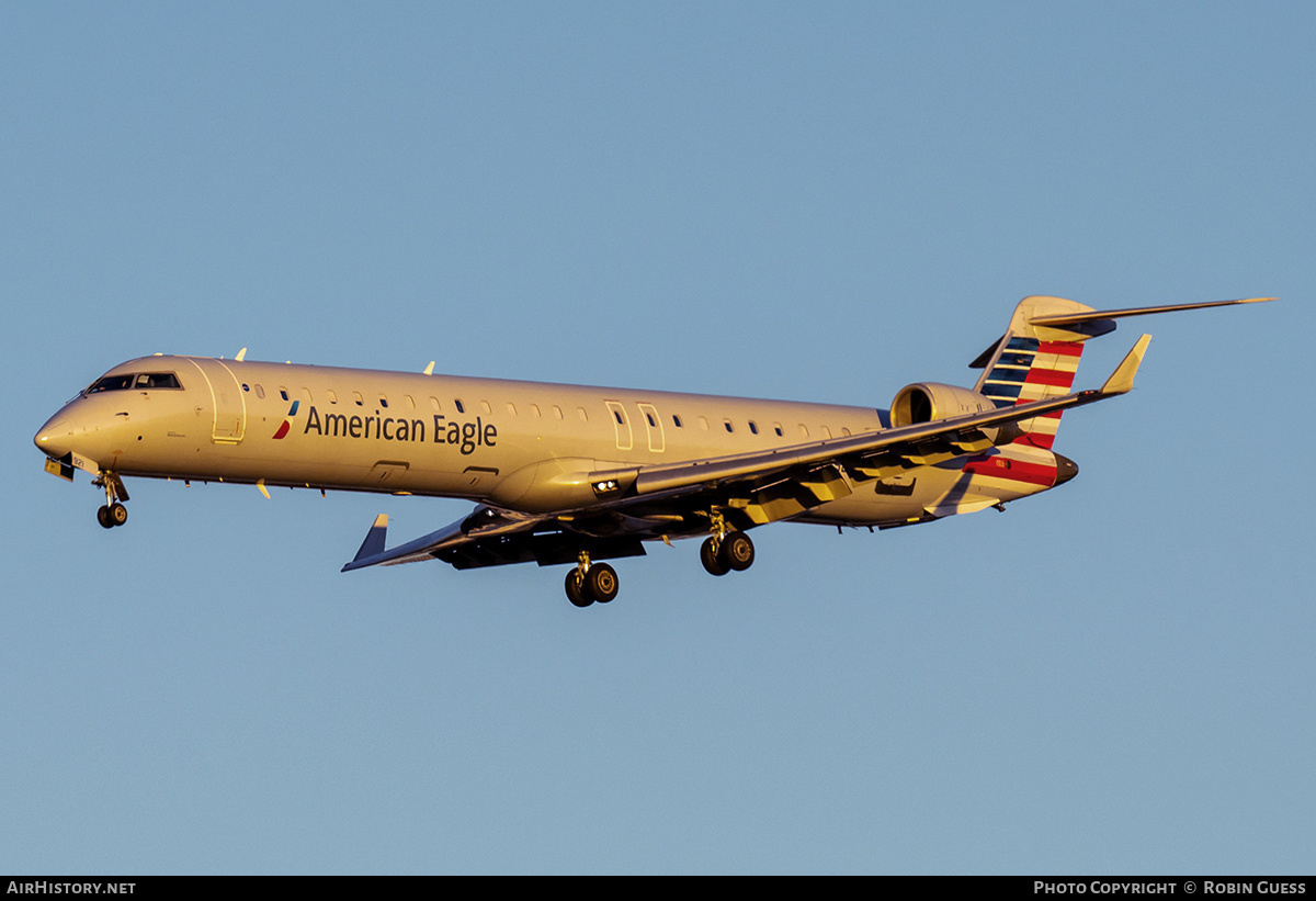 Aircraft Photo of N921FJ | Bombardier CRJ-900LR (CL-600-2D24) | American Eagle | AirHistory.net #306902