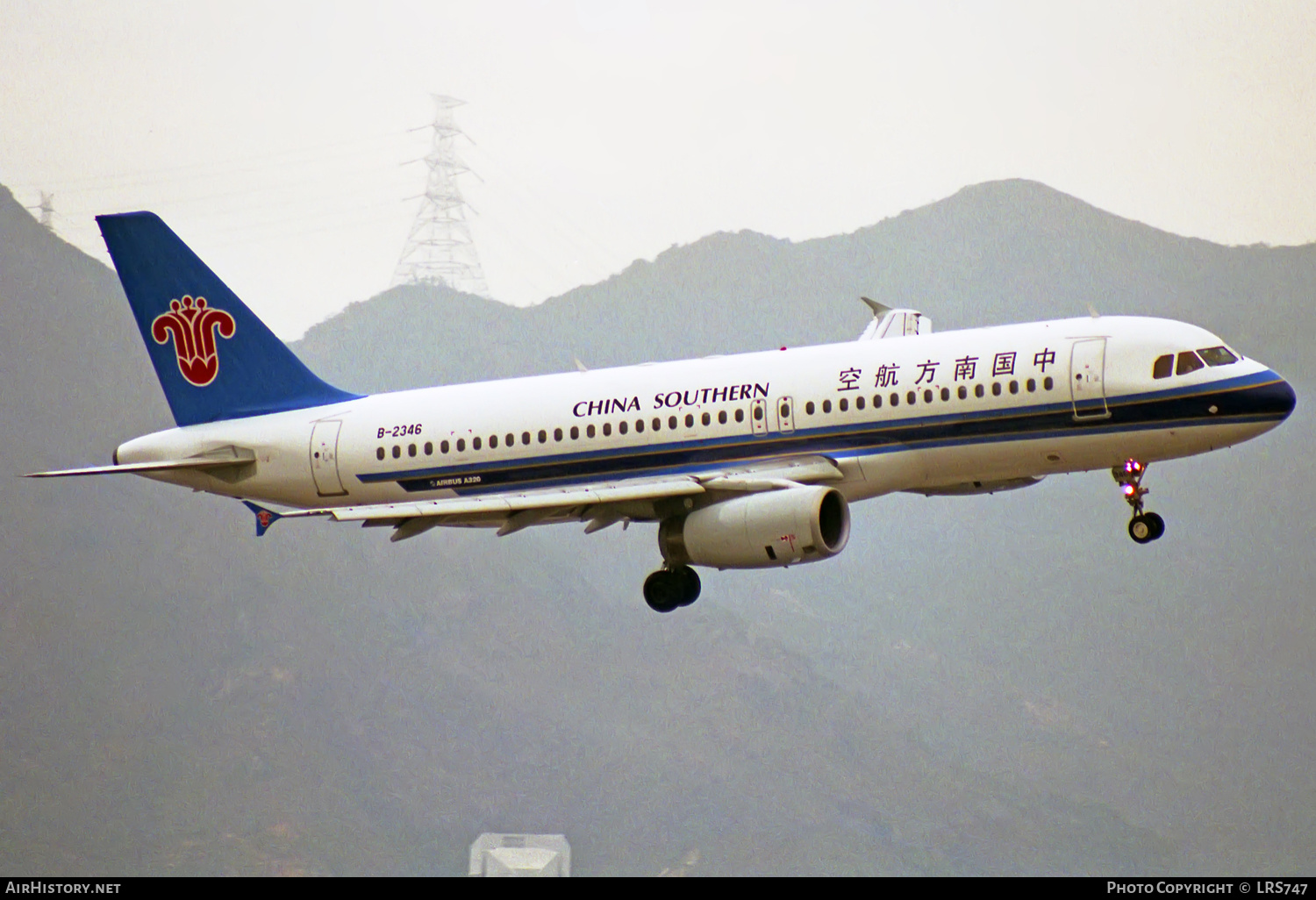 Aircraft Photo of B-2346 | Airbus A320-232 | China Southern Airlines | AirHistory.net #307008