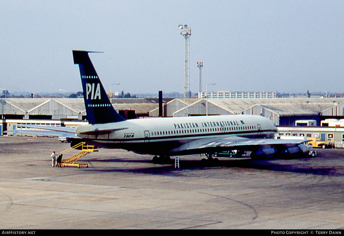 Aircraft Photo of AP-AMG | Boeing 720-040B | Pakistan International Airlines - PIA | AirHistory.net #307048