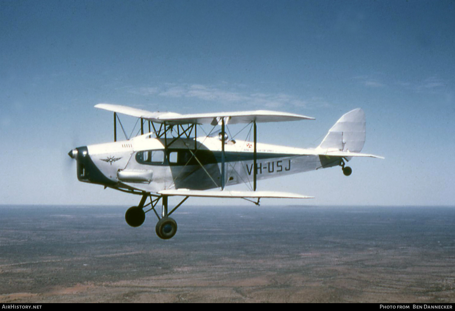 Aircraft Photo of VH-USJ | De Havilland D.H. 83 Fox Moth | Royal Flying Doctor Service - RFDS | AirHistory.net #307210