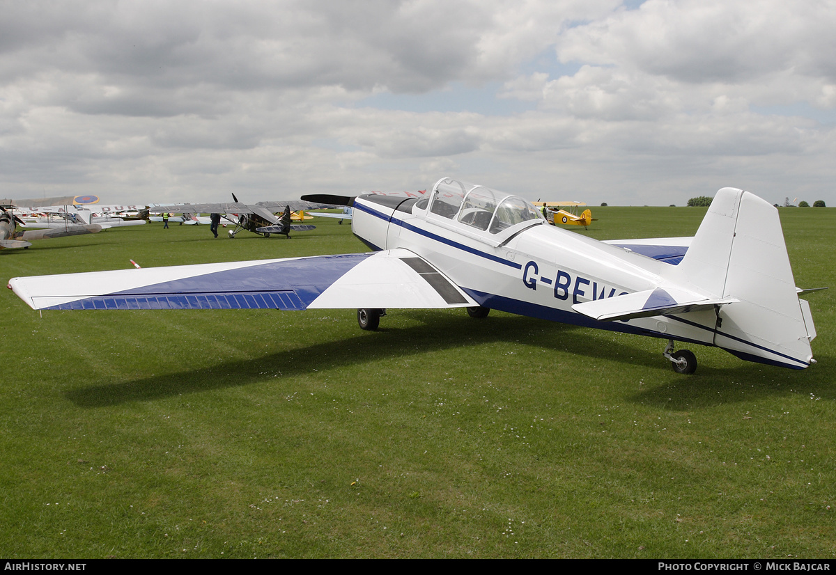 Aircraft Photo of G-BEWO | Zlin Z-326 Trener Master | AirHistory.net #307293
