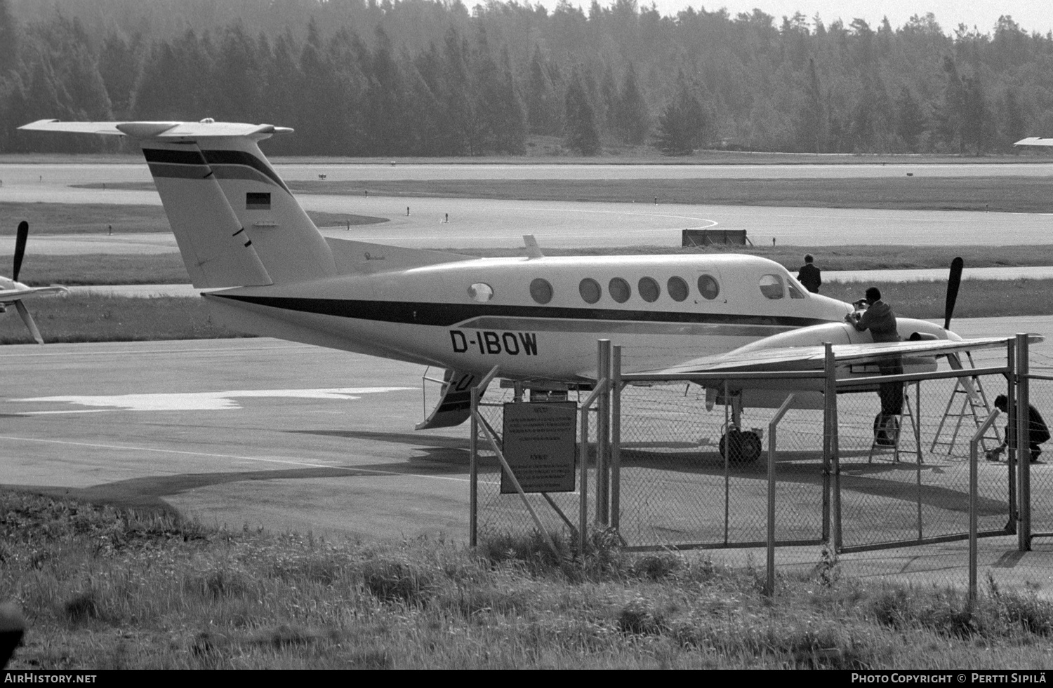 Aircraft Photo of D-IBOW | Beech 200 Super King Air | AirHistory.net #307393