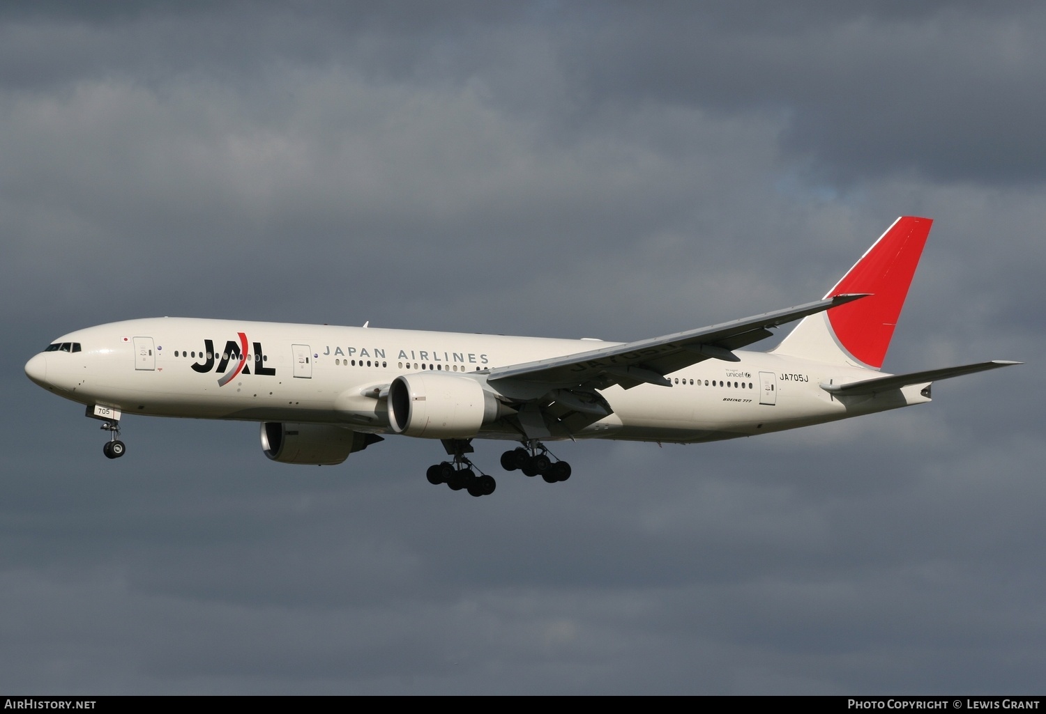 Aircraft Photo of JA705J | Boeing 777-246/ER | Japan Airlines - JAL | AirHistory.net #307399