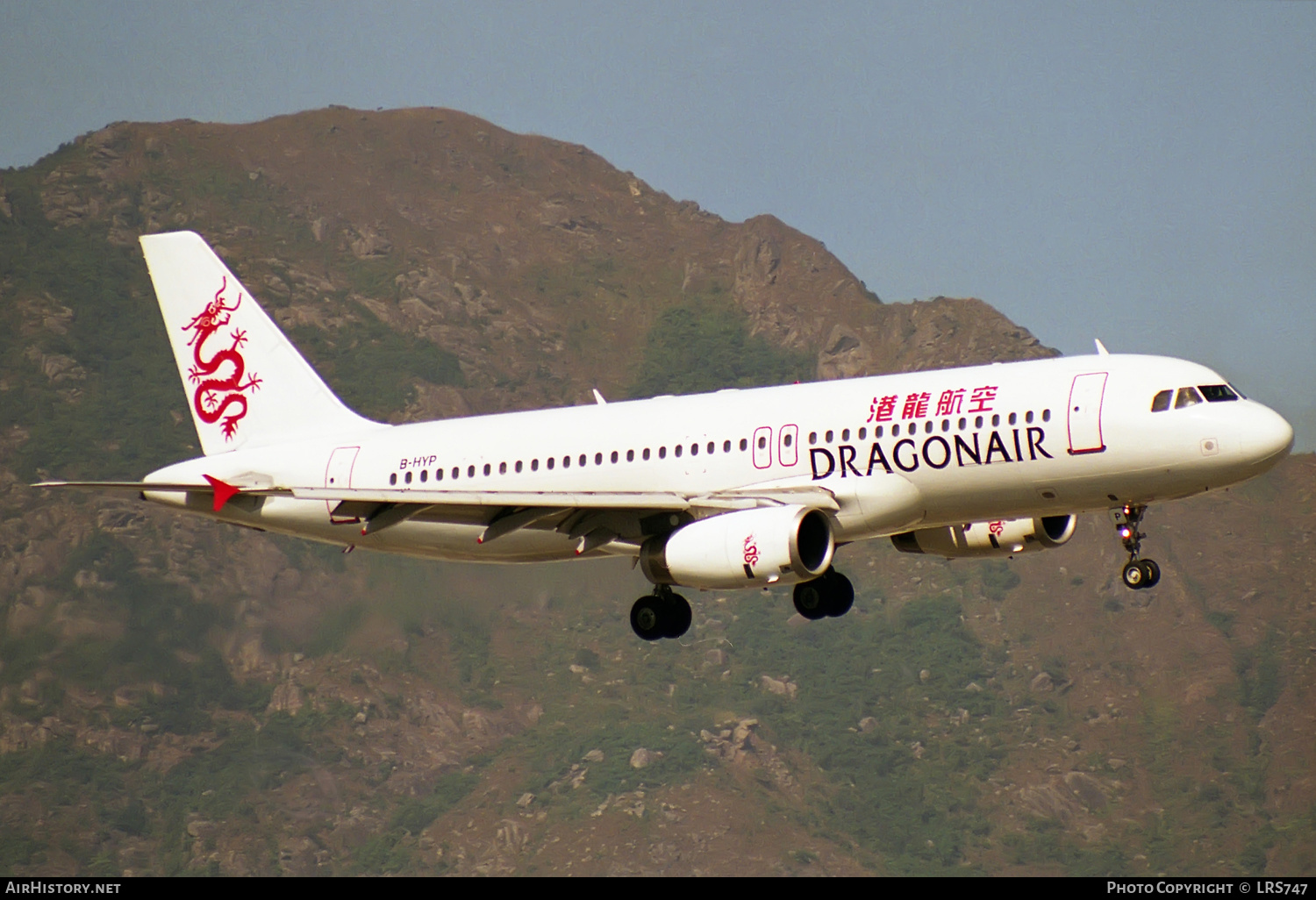 Aircraft Photo of B-HYP | Airbus A320-231 | Dragonair | AirHistory.net #307448