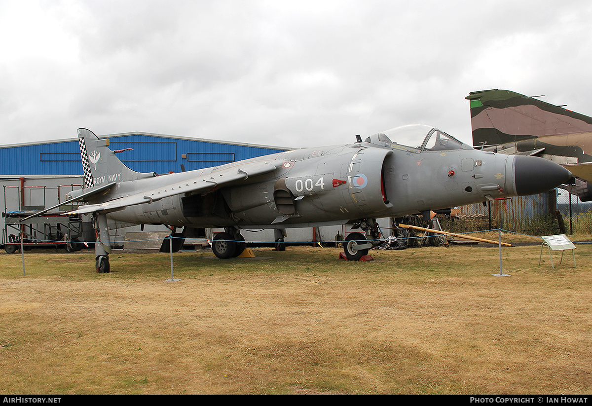 Aircraft Photo of ZE694 | British Aerospace Sea Harrier FA2 | UK - Navy | AirHistory.net #307452