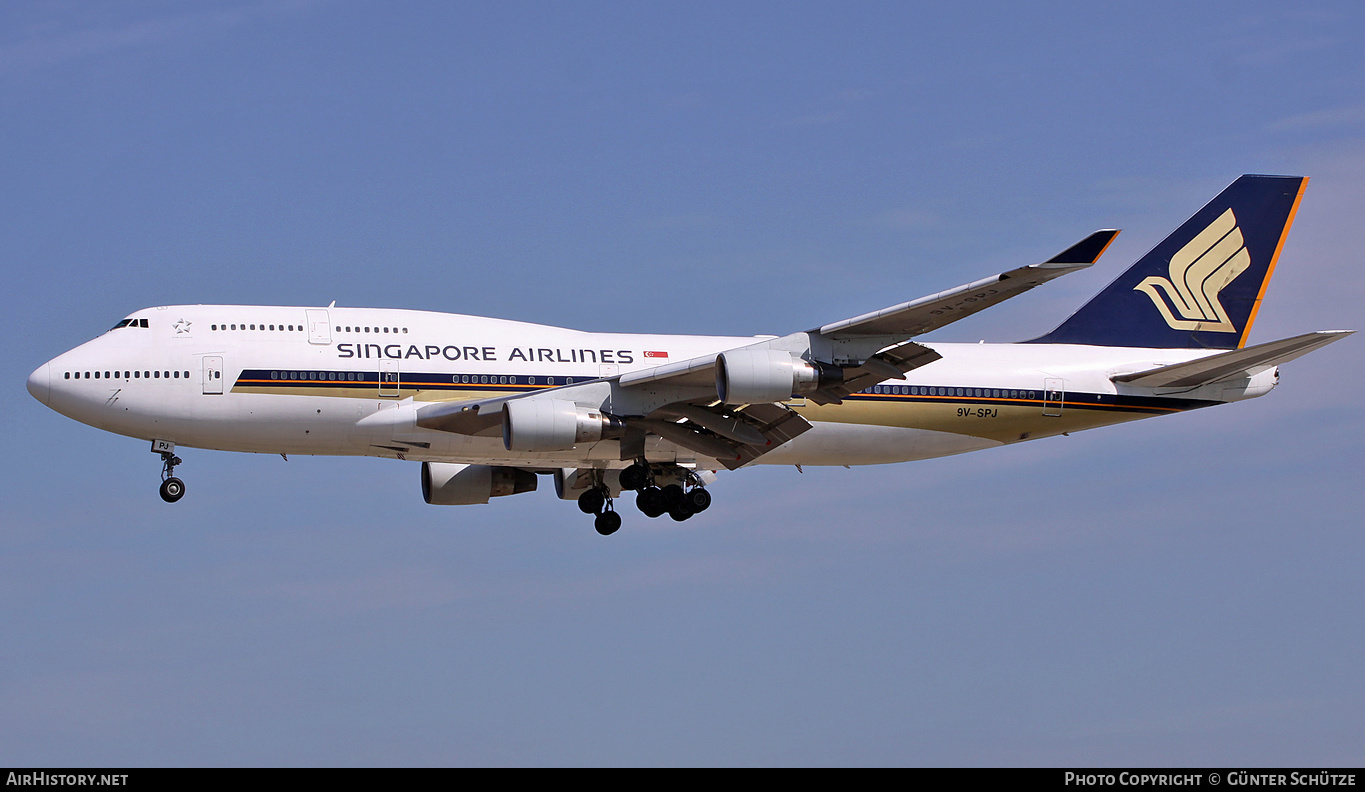 Aircraft Photo of 9V-SPJ | Boeing 747-412 | Singapore Airlines | AirHistory.net #307548
