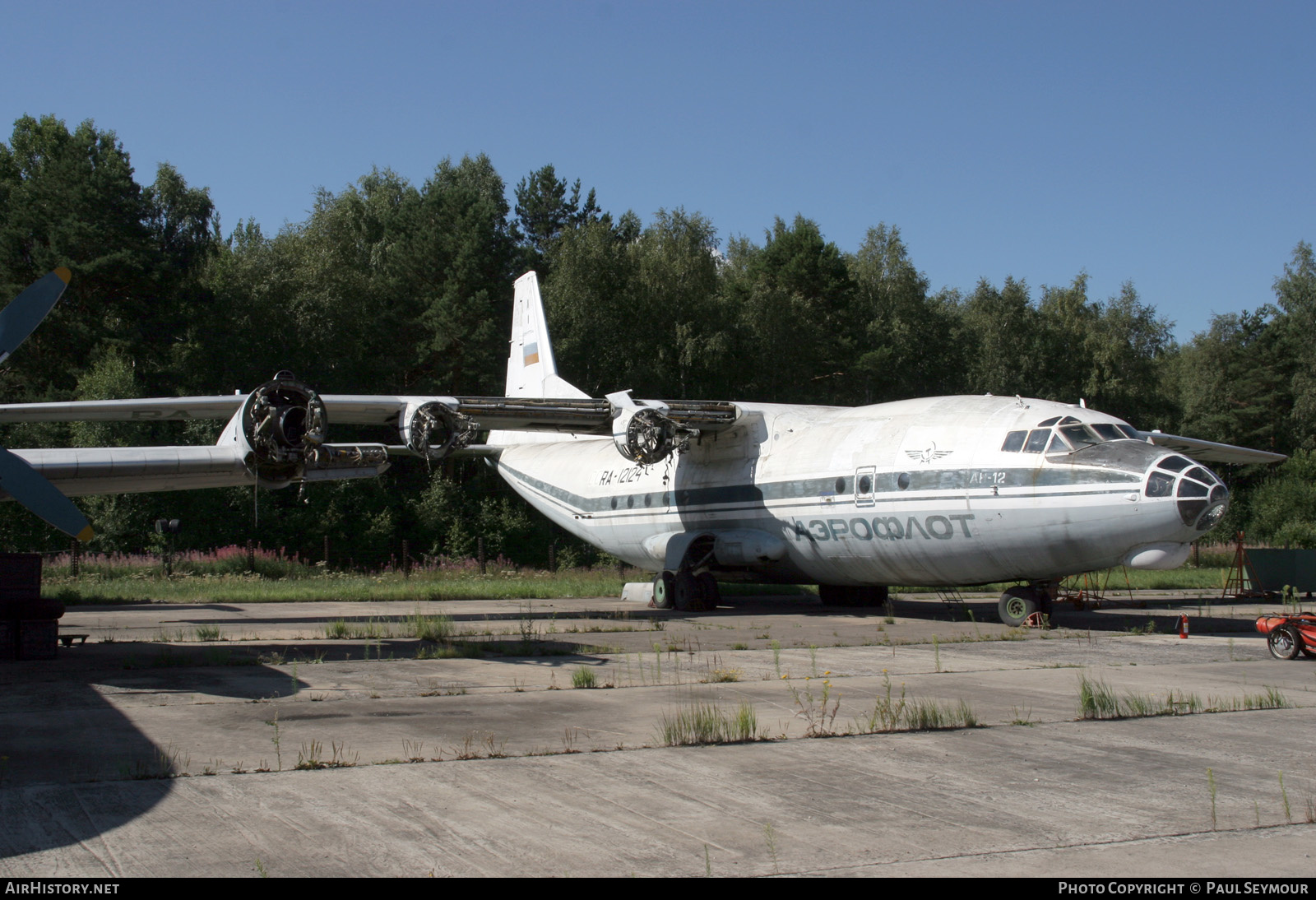 Aircraft Photo of RA-12124 | Antonov An-12BP | Aeroflot | AirHistory.net #307623