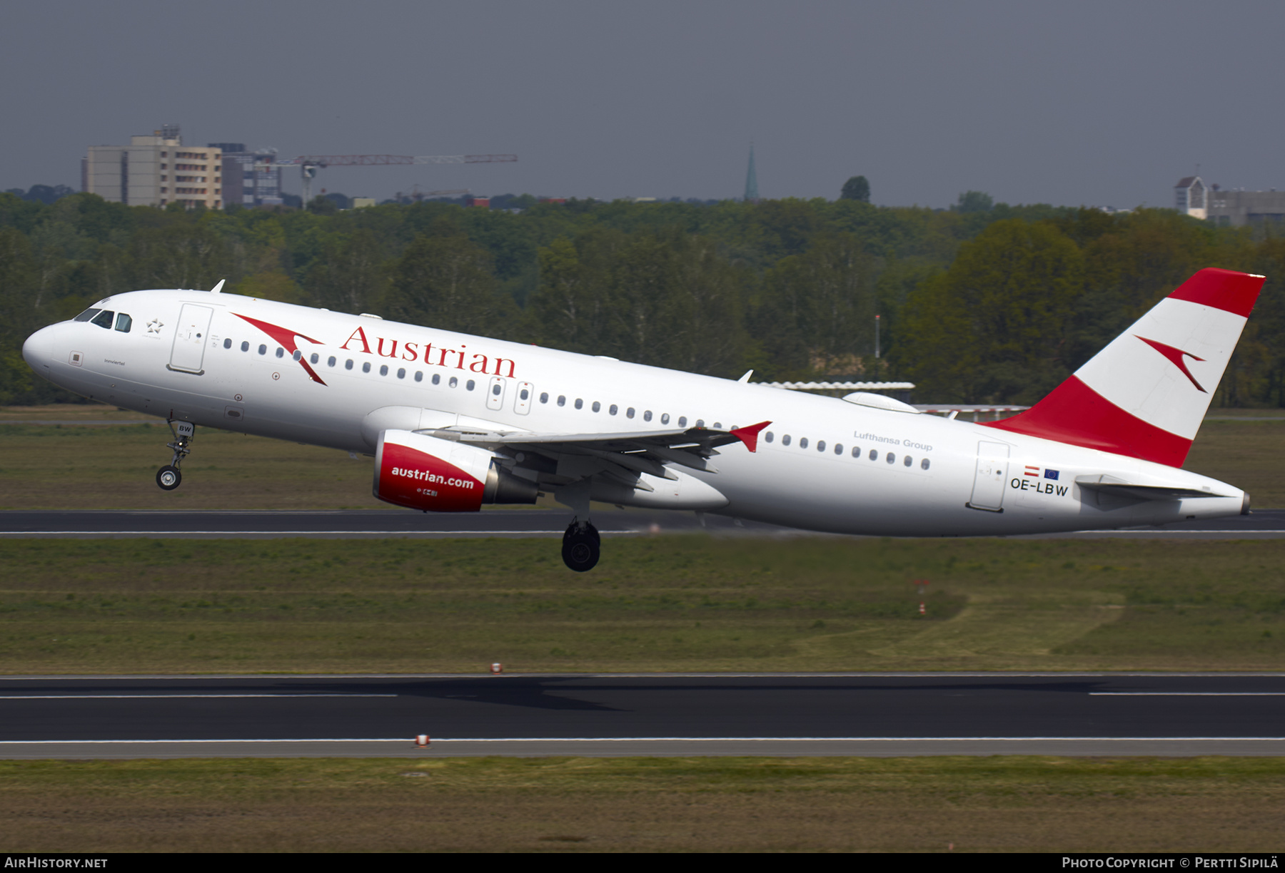 Aircraft Photo of OE-LBW | Airbus A320-214 | Austrian Airlines | AirHistory.net #307751