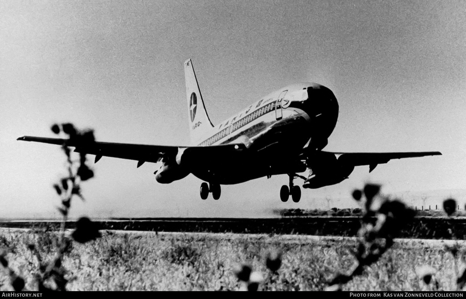 Aircraft Photo of PP-VME | Boeing 737-241/Adv | Varig | AirHistory.net #307763