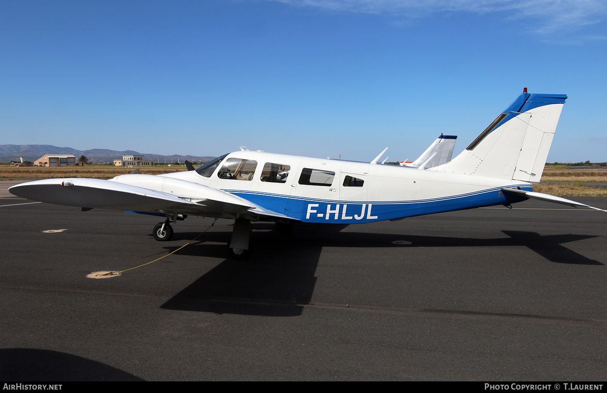 Aircraft Photo of F-HLJL | Piper PA-34-200 Seneca | AirHistory.net #307767