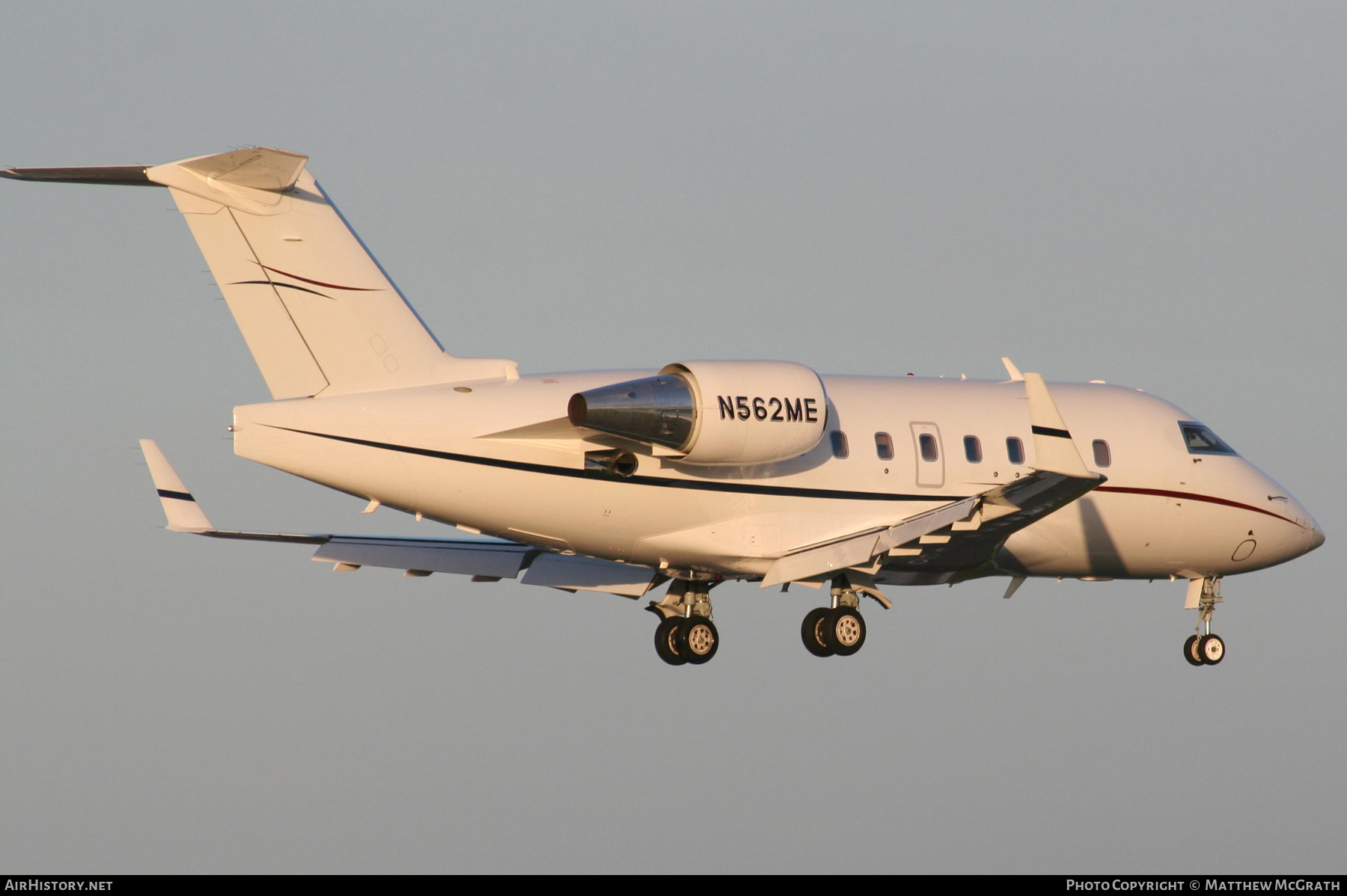 Aircraft Photo of N562ME | Bombardier Challenger 604 (CL-600-2B16) | AirHistory.net #307859