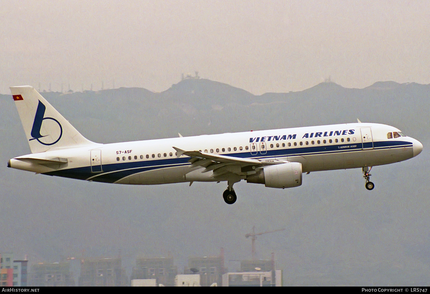 Aircraft Photo of S7-ASF | Airbus A320-214 | Vietnam Airlines | AirHistory.net #307923
