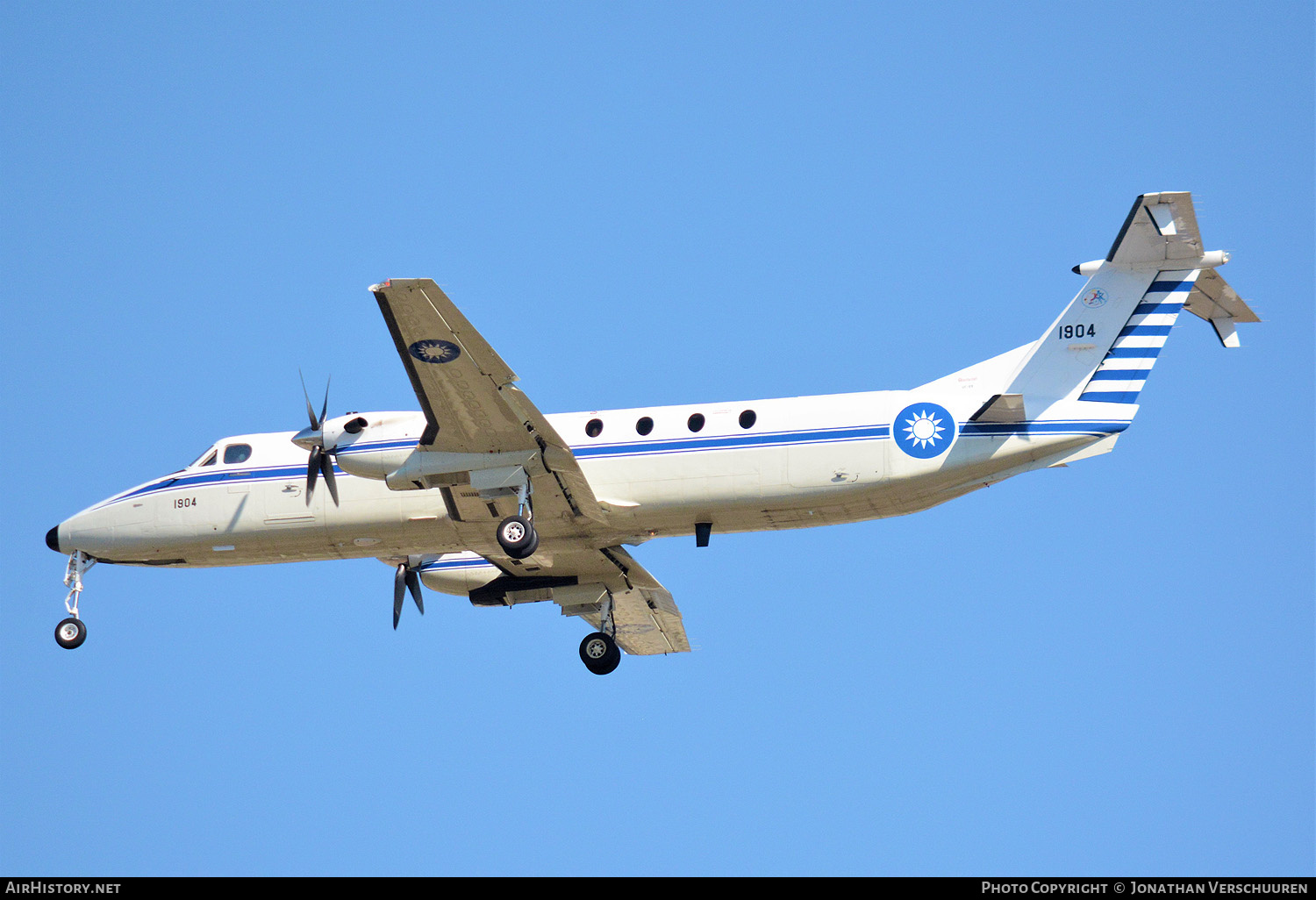 Aircraft Photo of 1904 | Beech 1900C-1 | Taiwan - Air Force | AirHistory.net #308036