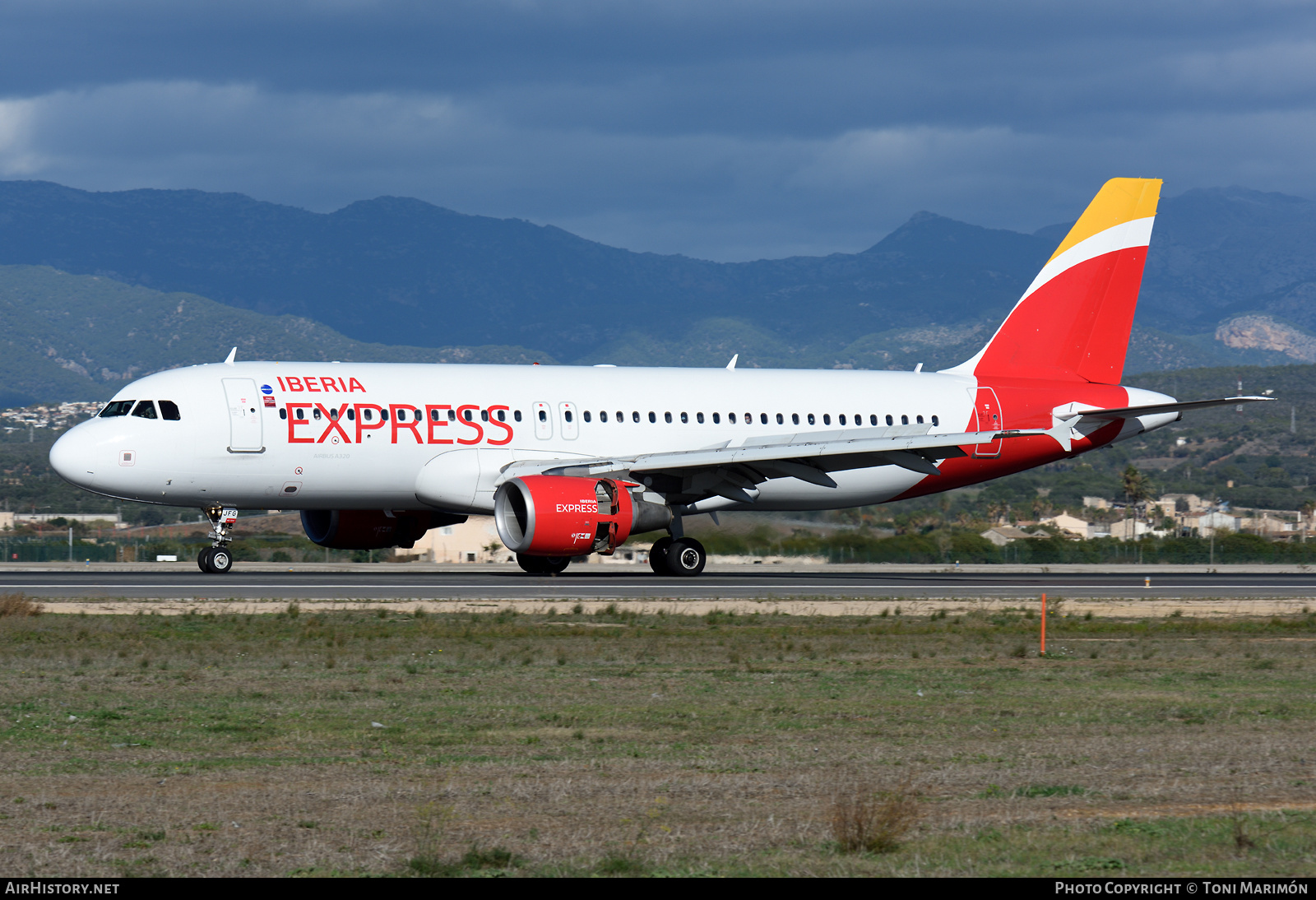 Aircraft Photo of EC-JFG | Airbus A320-214 | Iberia Express | AirHistory.net #308064