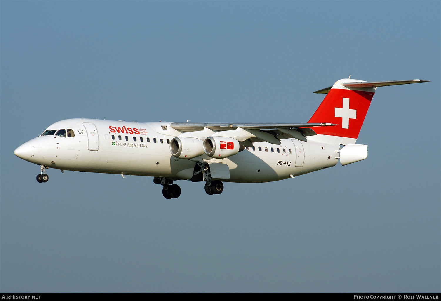 Aircraft Photo of HB-IYZ | British Aerospace Avro 146-RJ100 | Swiss International Air Lines | AirHistory.net #308086
