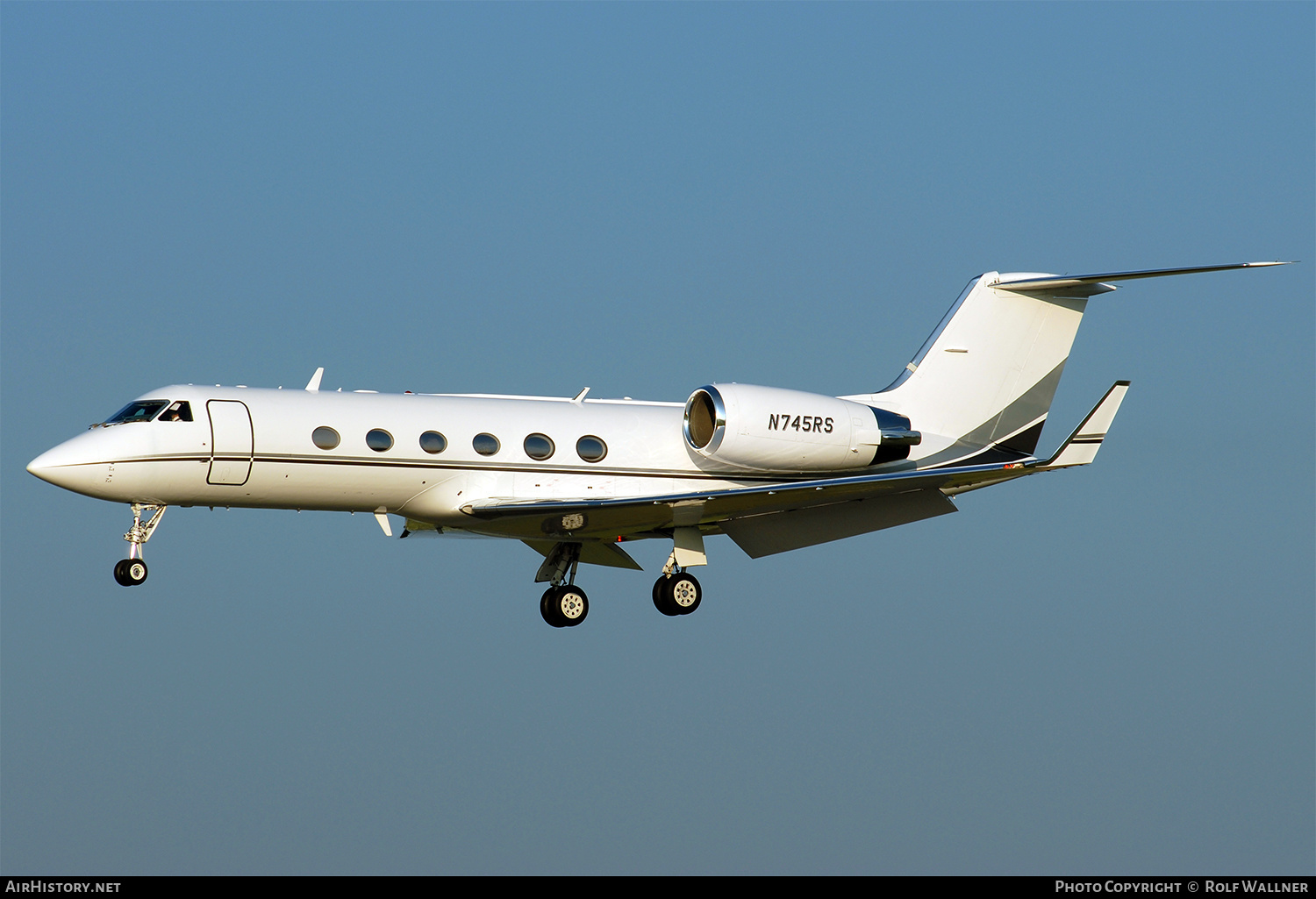 Aircraft Photo of N745RS | Gulfstream Aerospace G-IV Gulfstream IV | AirHistory.net #308104