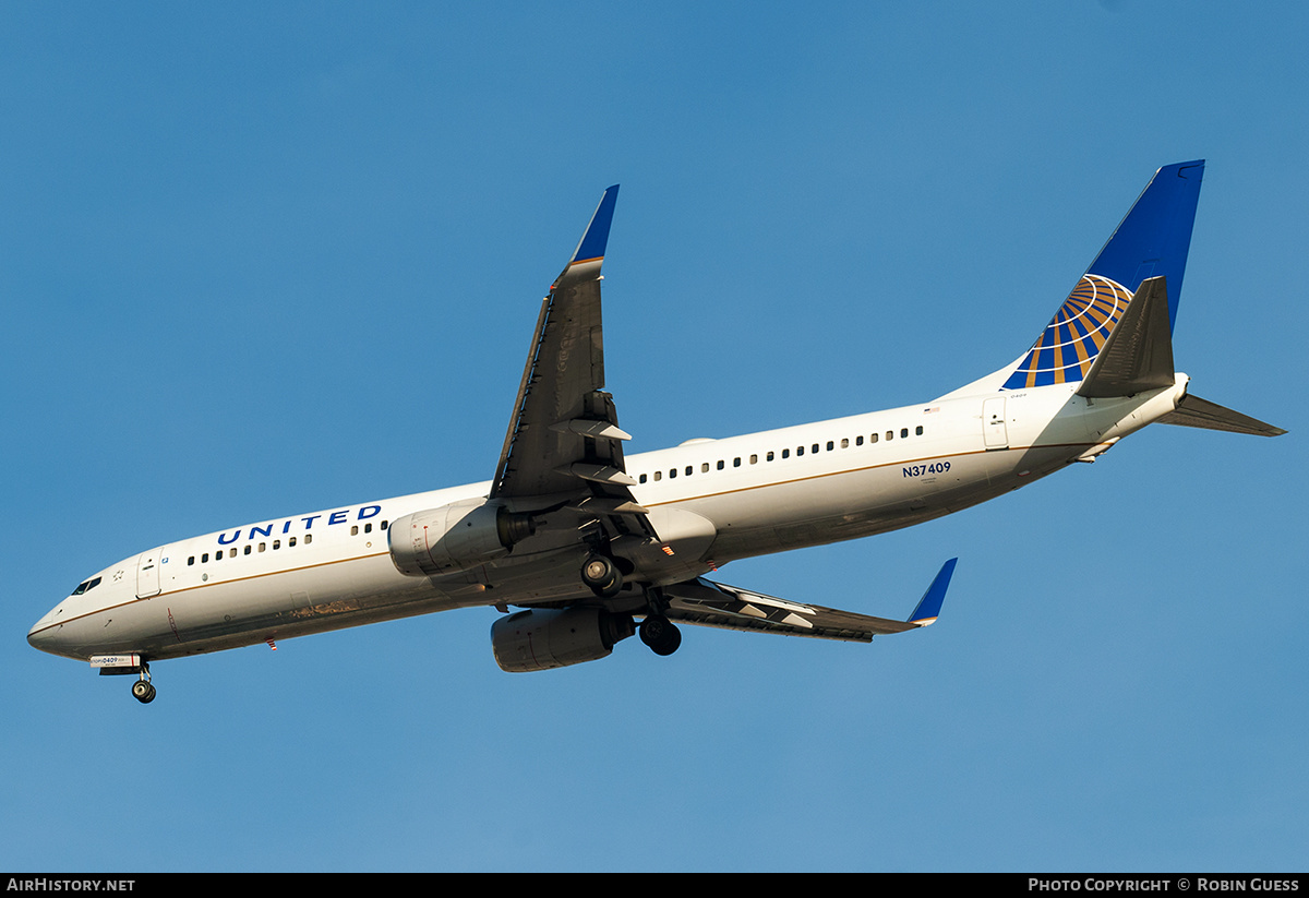 Aircraft Photo of N37409 | Boeing 737-924 | United Airlines | AirHistory.net #308274