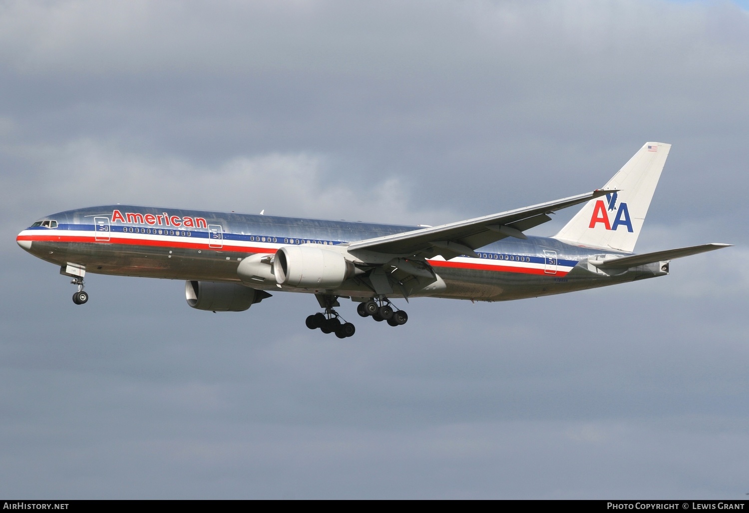 Aircraft Photo of N784AN | Boeing 777-223/ER | American Airlines | AirHistory.net #308333