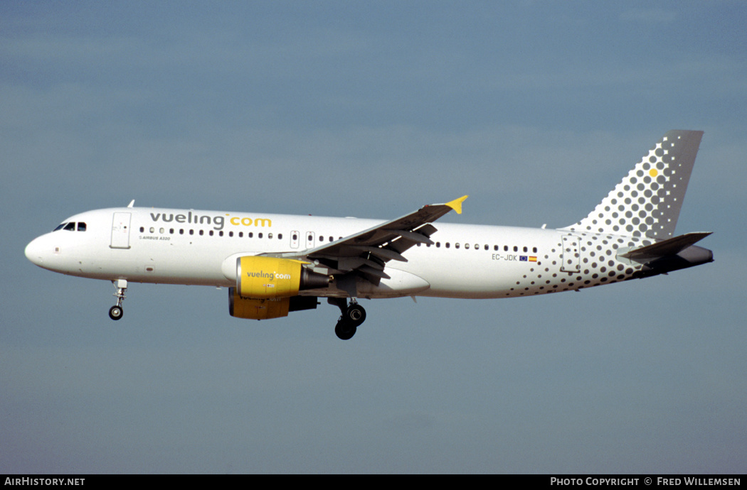 Aircraft Photo of EC-JDK | Airbus A320-214 | Vueling Airlines | AirHistory.net #308376