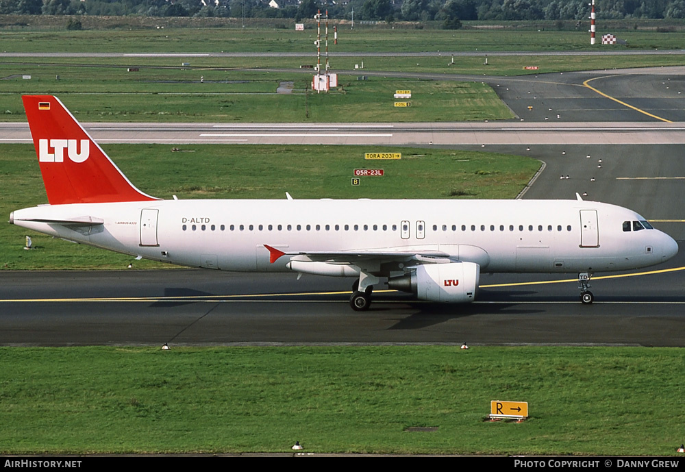 Aircraft Photo of D-ALTD | Airbus A320-214 | LTU - Lufttransport-Unternehmen | AirHistory.net #308504