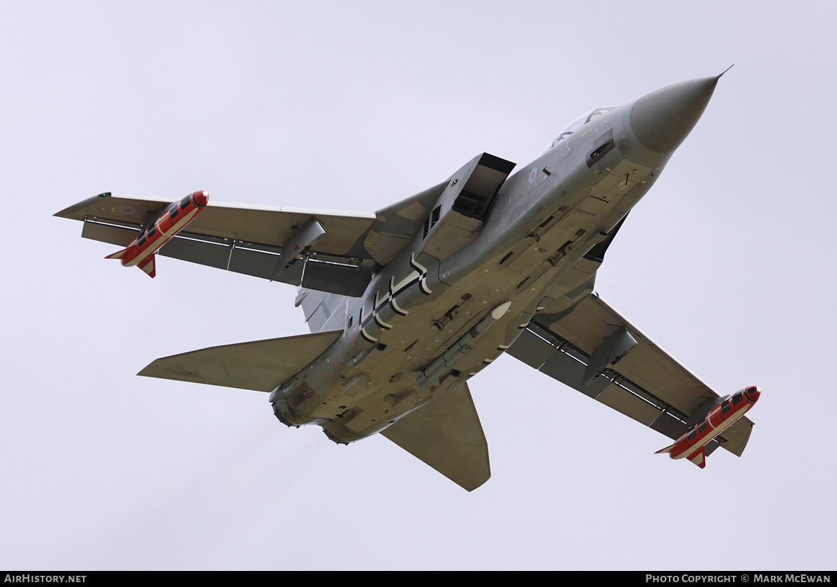 Aircraft Photo of ZE203 | Panavia Tornado F3 | UK - Air Force | AirHistory.net #308671