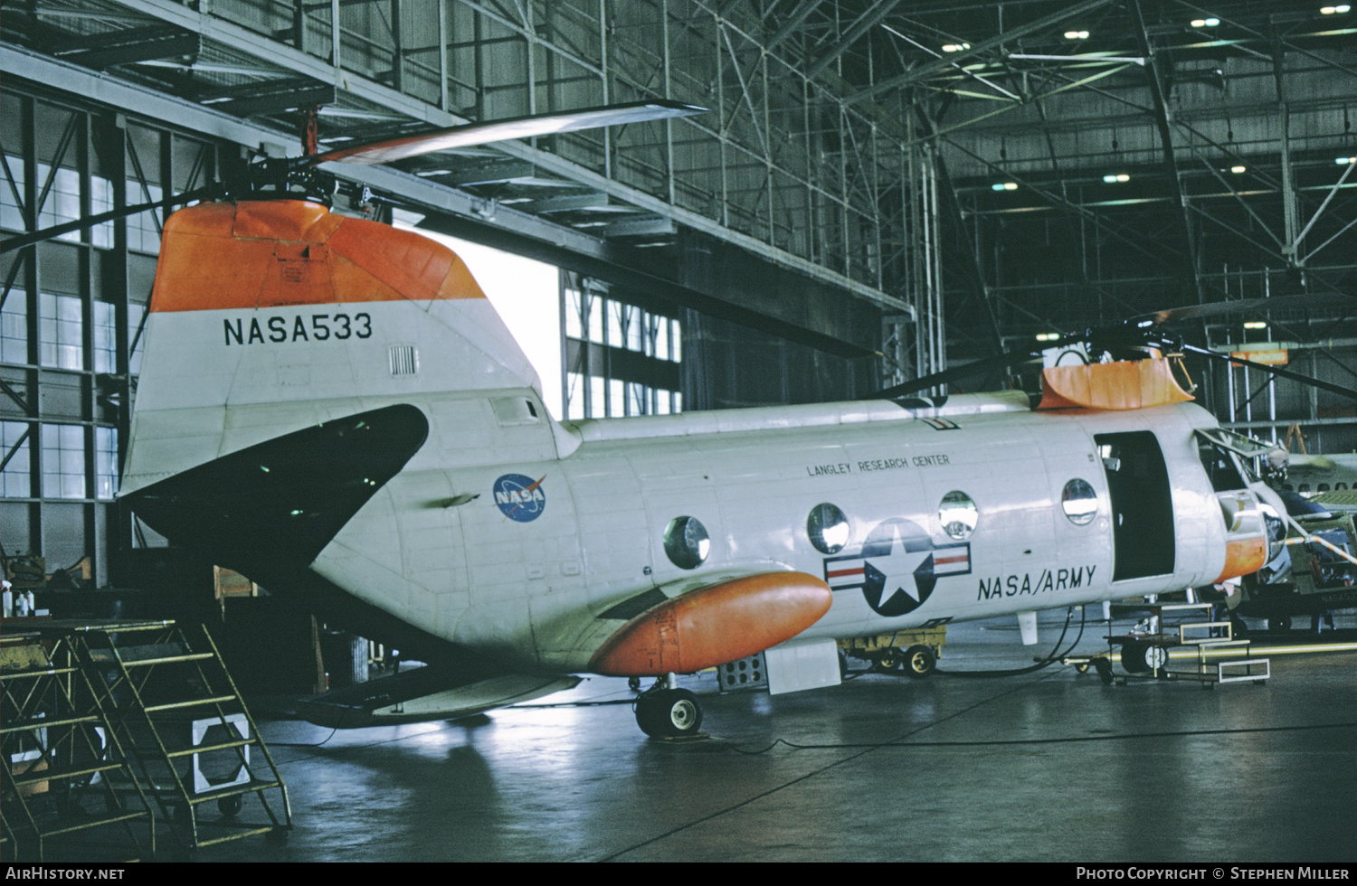 Aircraft Photo of NASA 533 | Boeing Vertol CH-46C | NASA - National Aeronautics and Space Administration | AirHistory.net #308823