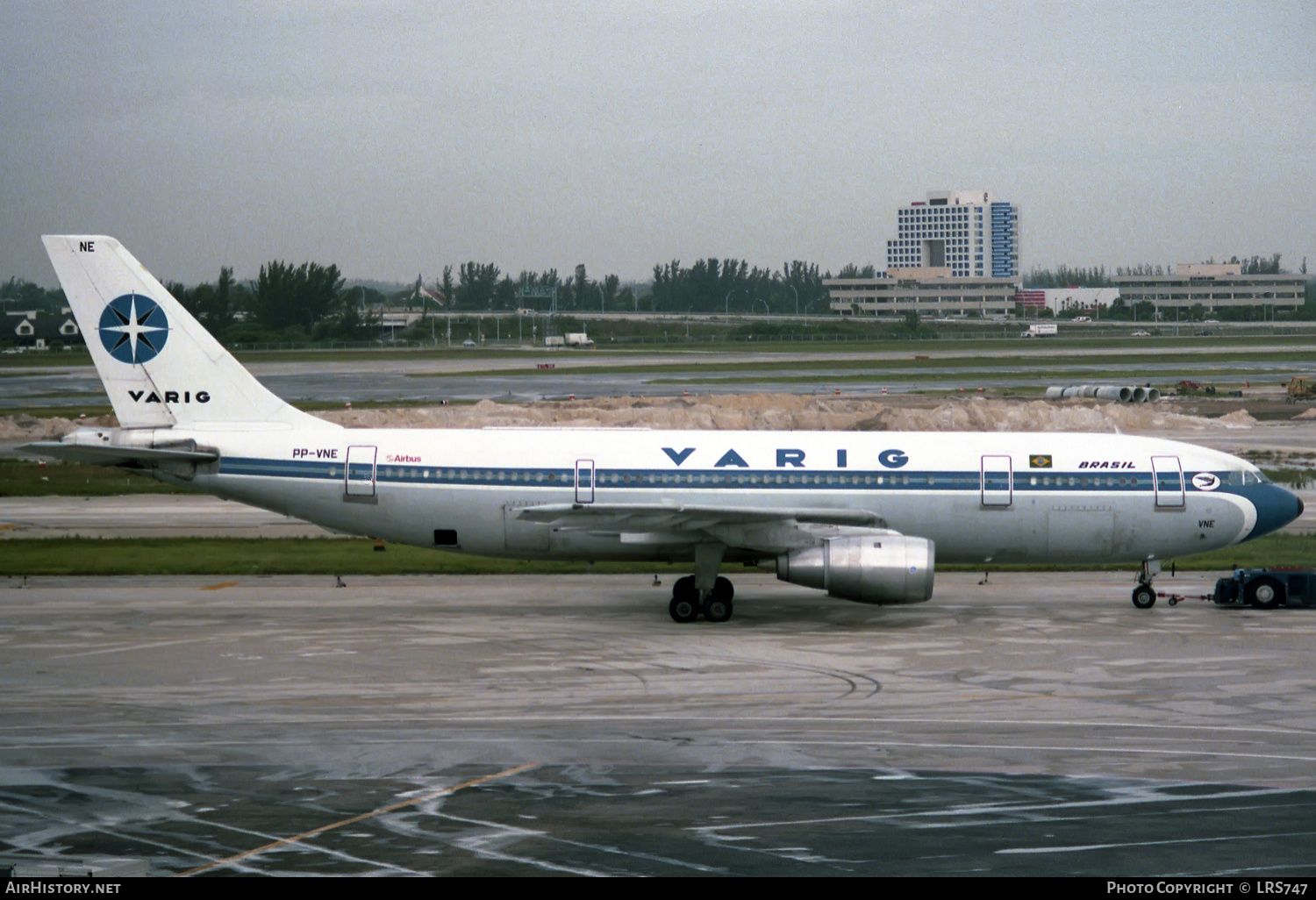 Aircraft Photo of PP-VNE | Airbus A300B4-203 | Varig | AirHistory.net #308834
