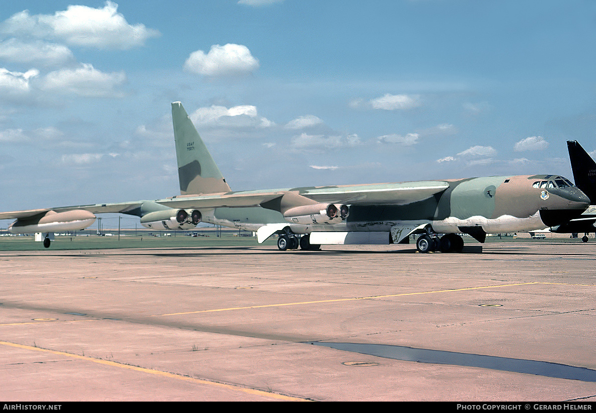 Aircraft Photo of 57-071 / 70071 | Boeing GB-52F Stratofortress | USA - Air Force | AirHistory.net #309046