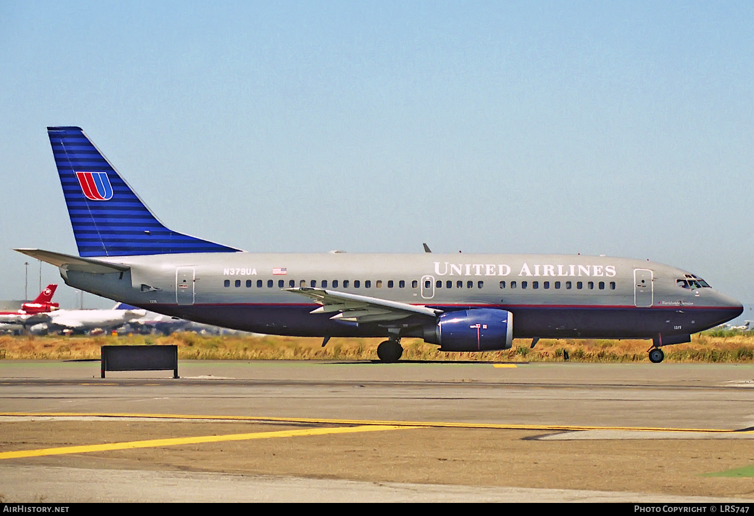 Aircraft Photo of N379UA | Boeing 737-322 | United Airlines | AirHistory.net #309225