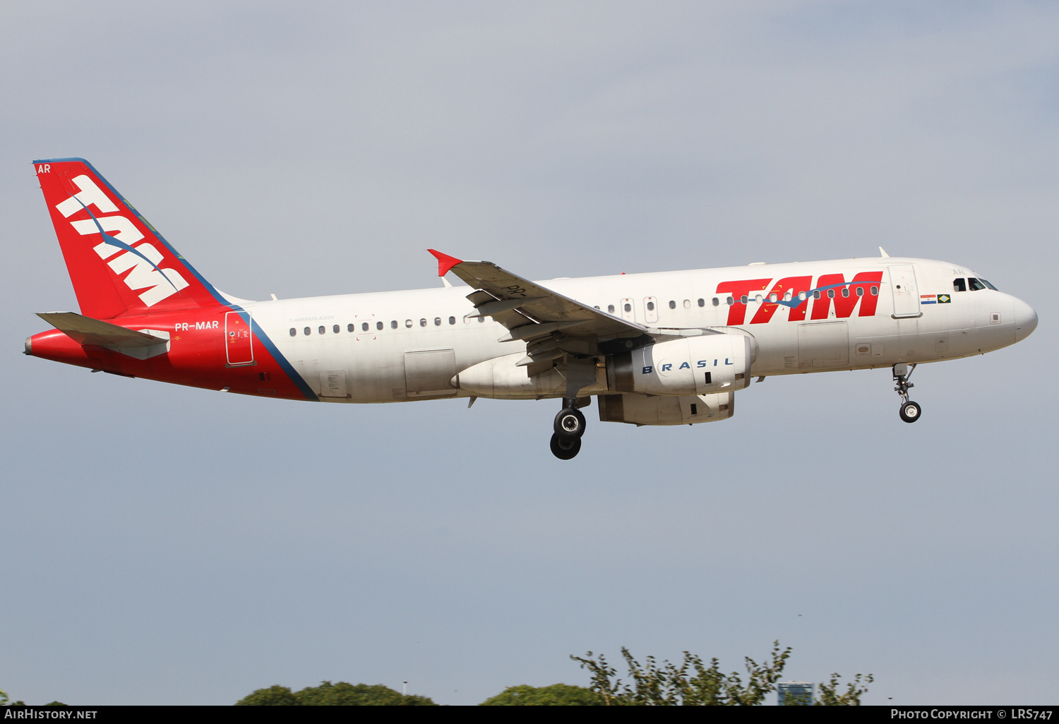 Aircraft Photo of PR-MAR | Airbus A320-232 | TAM Linhas Aéreas | AirHistory.net #309231