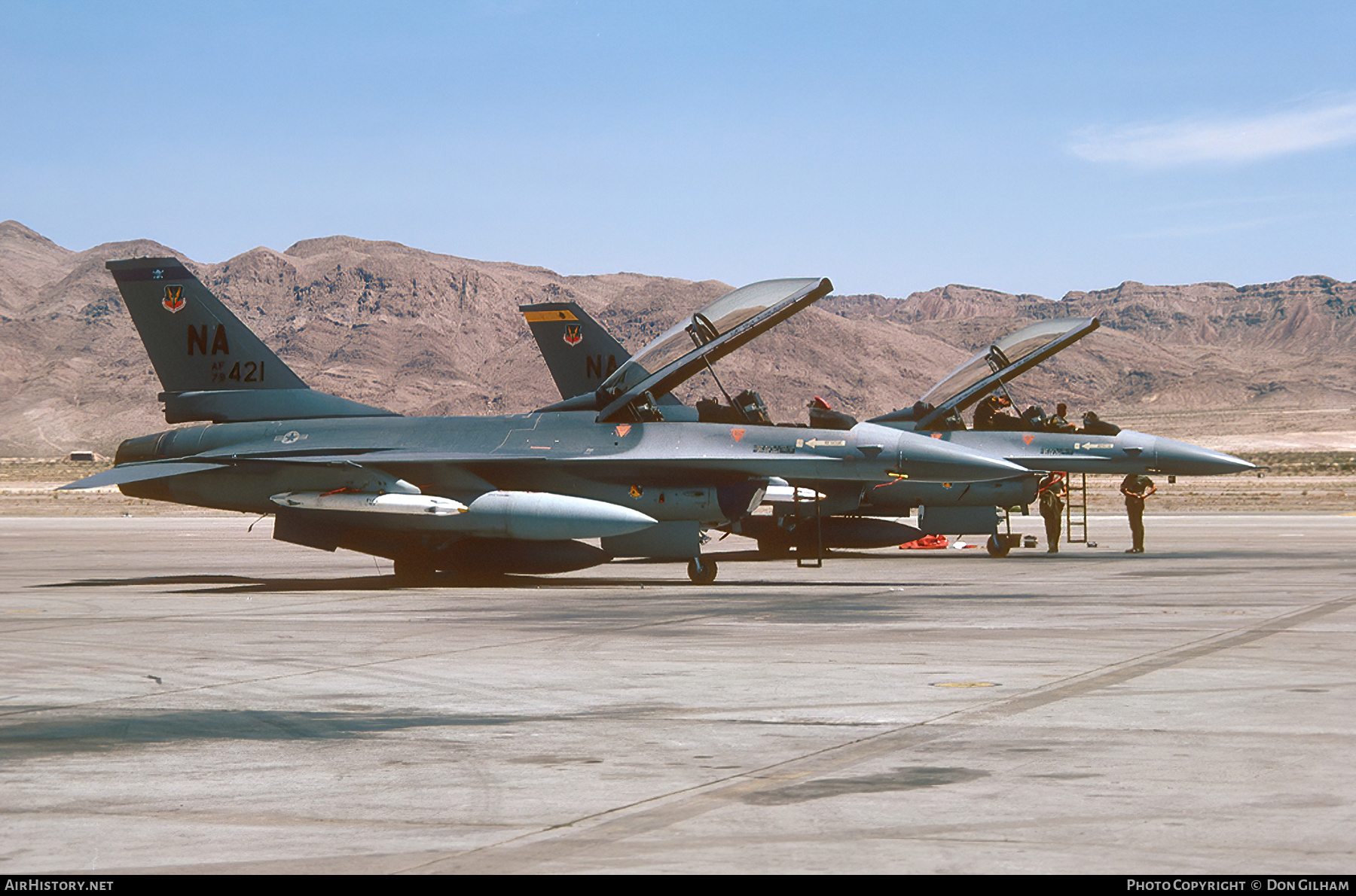 Aircraft Photo of 79-0421 / AF79-421 | General Dynamics F-16B Fighting Falcon | USA - Air Force | AirHistory.net #309269